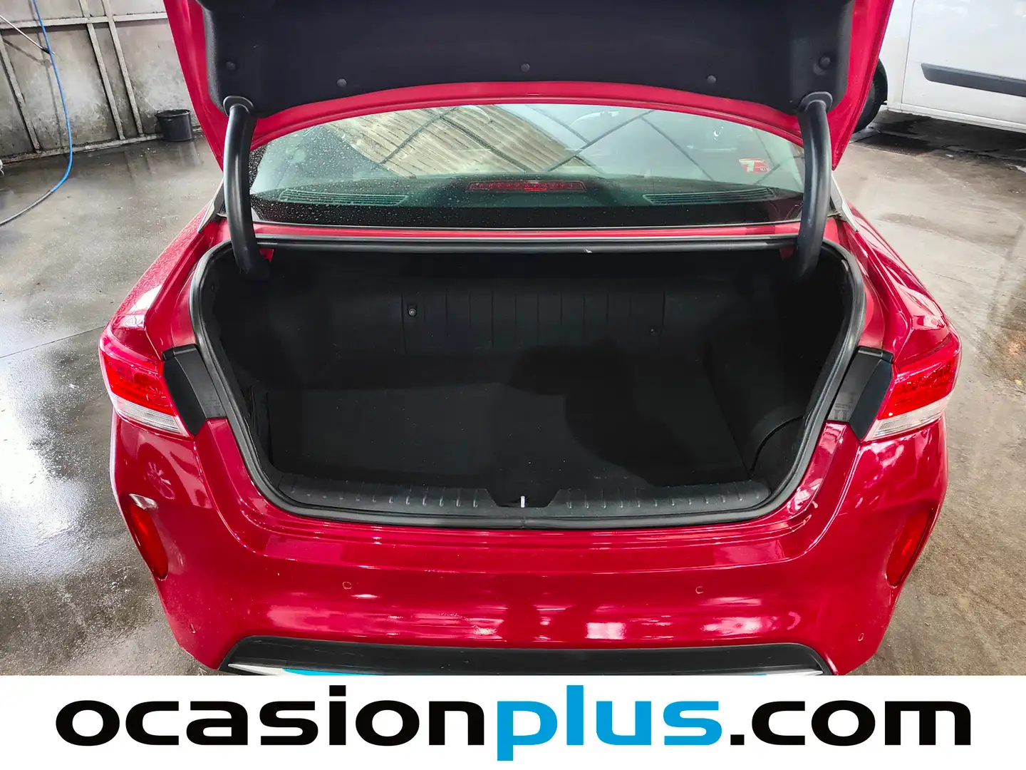 Foto KIA Optima Hïbrido Enchufable Kia Optima 2.0 GDi Híbrido Enchufable (205 CV)