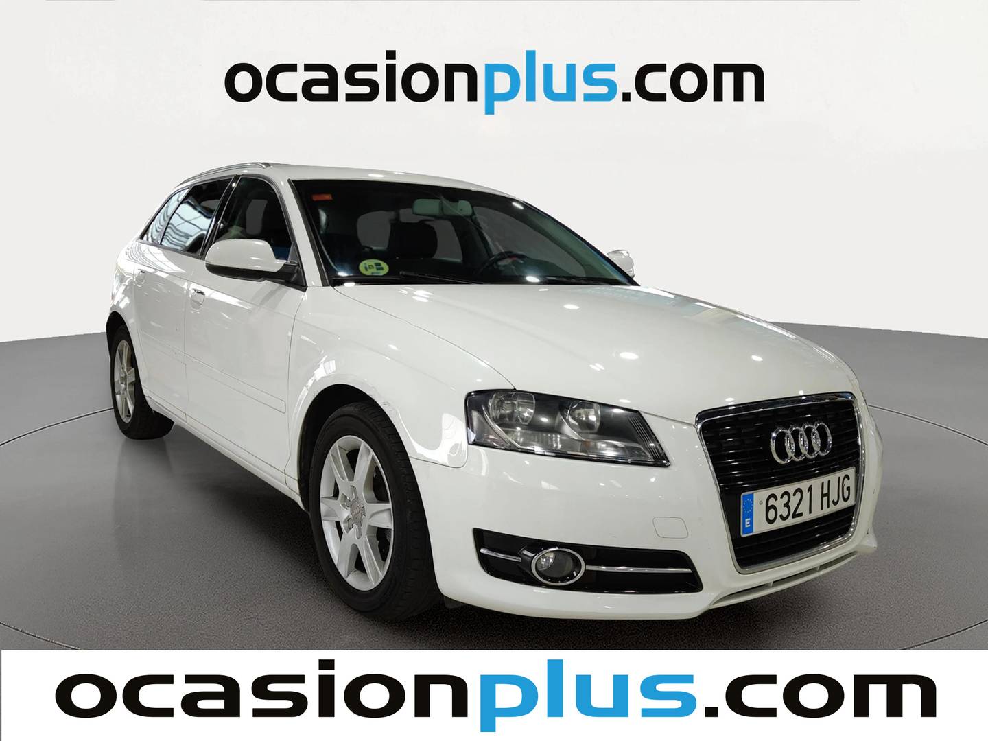 Foto delantera Audi A3 Audi A3 Sportback Attraction 1.6 TDI (105 CV) S tronic derecha
