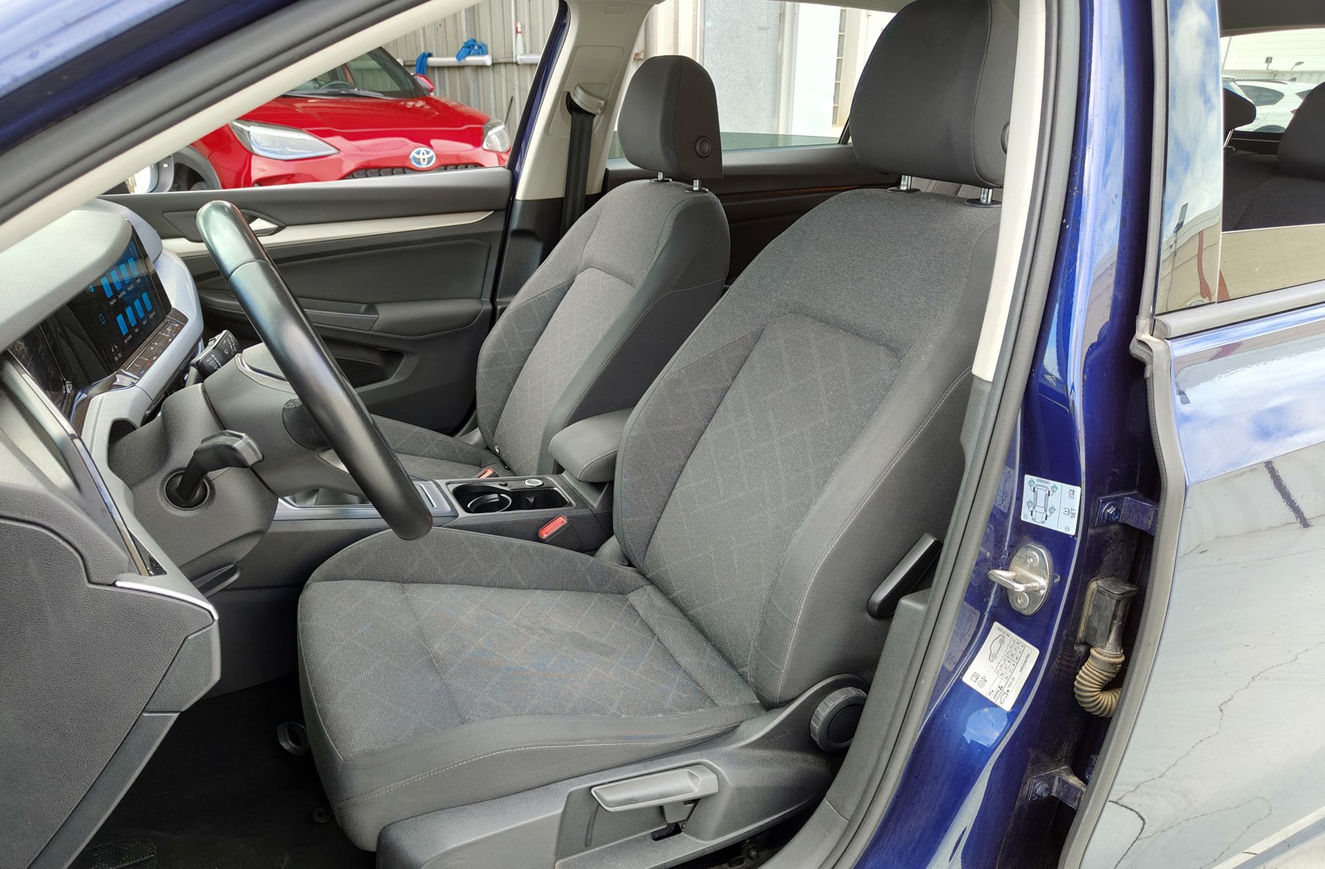 Volkswagen Golf Variant Life 2.0 TDI - foto 12