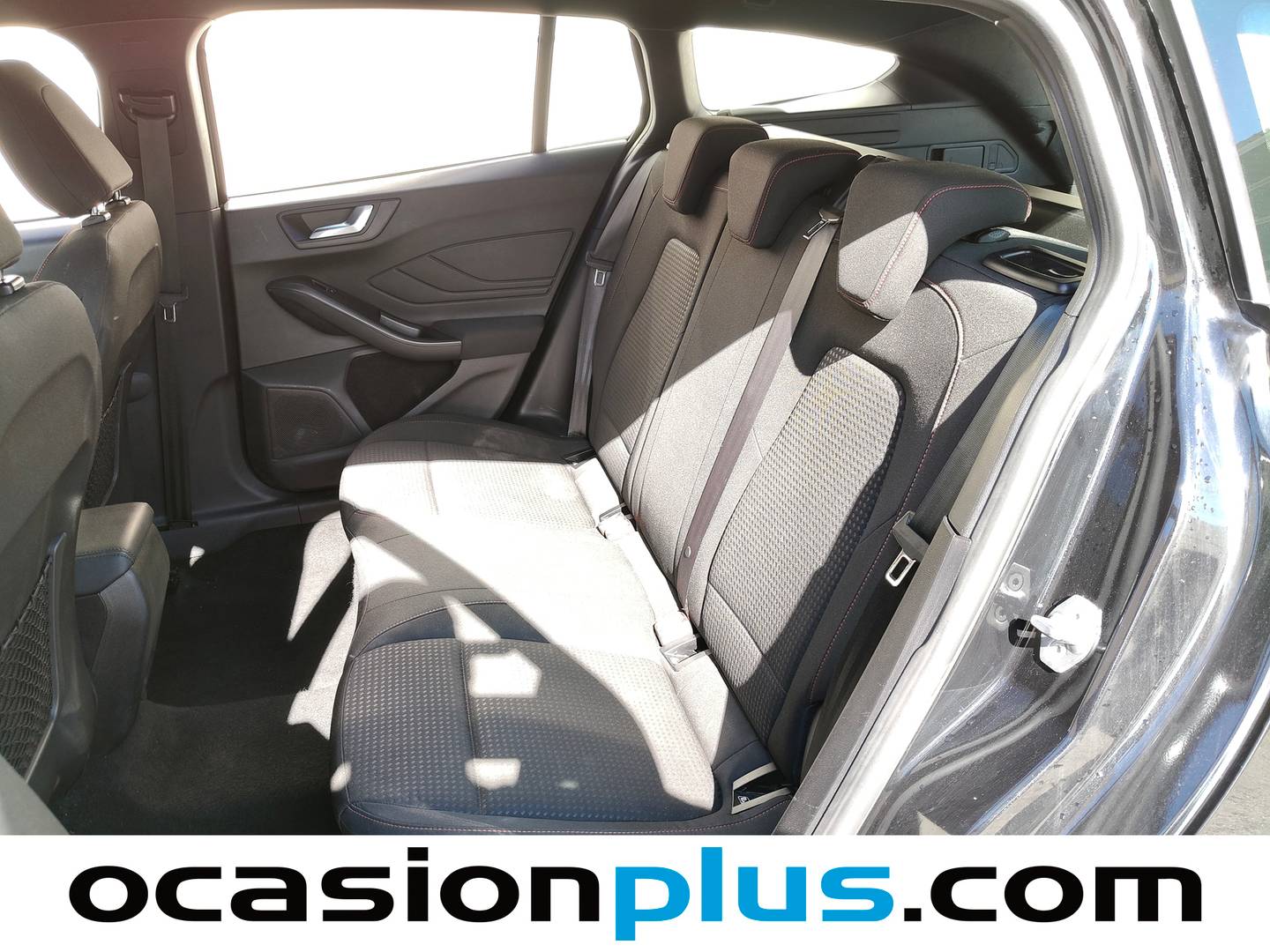 Foto asientos traseros Ford Focus Ford Focus SportBreak 1.0 Ecoboost MHEV ST-Line Auto (155 CV)