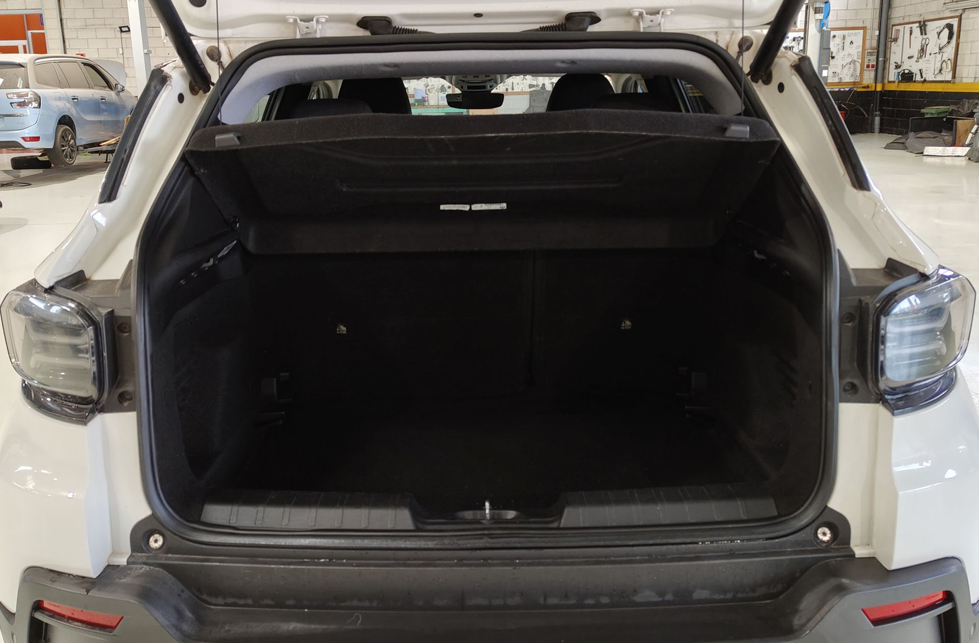 Jeep Avenger 1.2 G Summit - foto 18