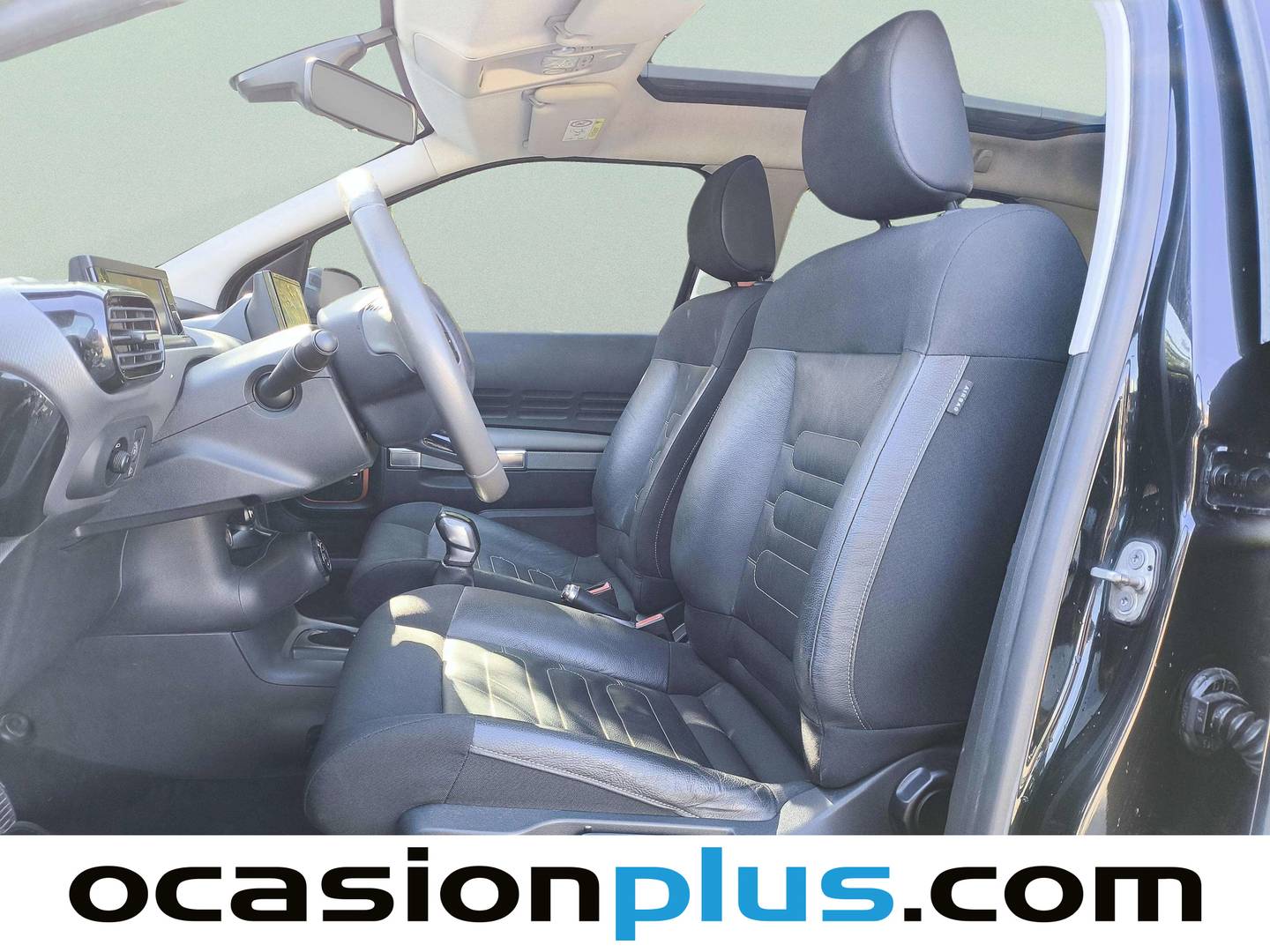 Foto asientos delanteros Citroën C4 Cactus Citroën C4 Cactus PureTech 110 S&S Rip Curl (110 CV)