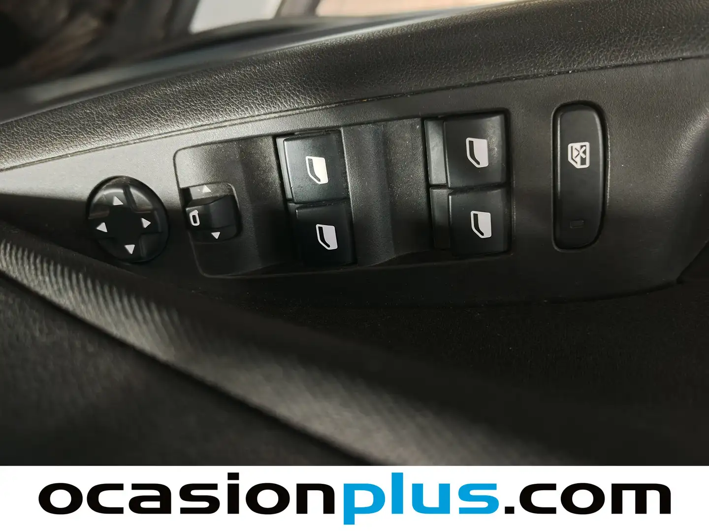 Foto Opel Crossland X Opel Crossland X 1.2 Turbo S&S ecoTEC Selective  (110 CV)