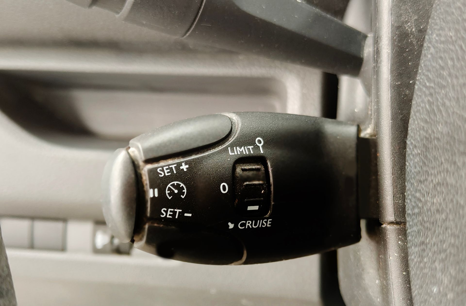 Peugeot Expert Combi BlueHDi 120 Standard - foto 19