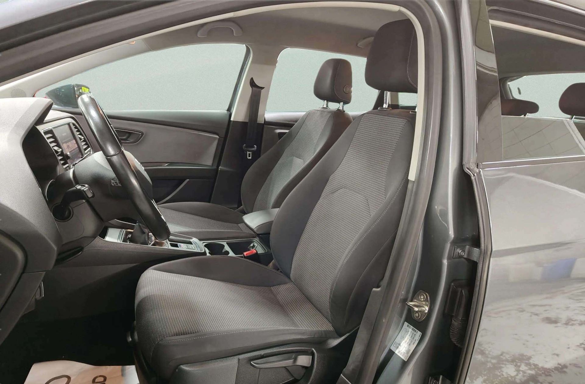 SEAT León ST 1.6 TDI Style Plus - foto 10