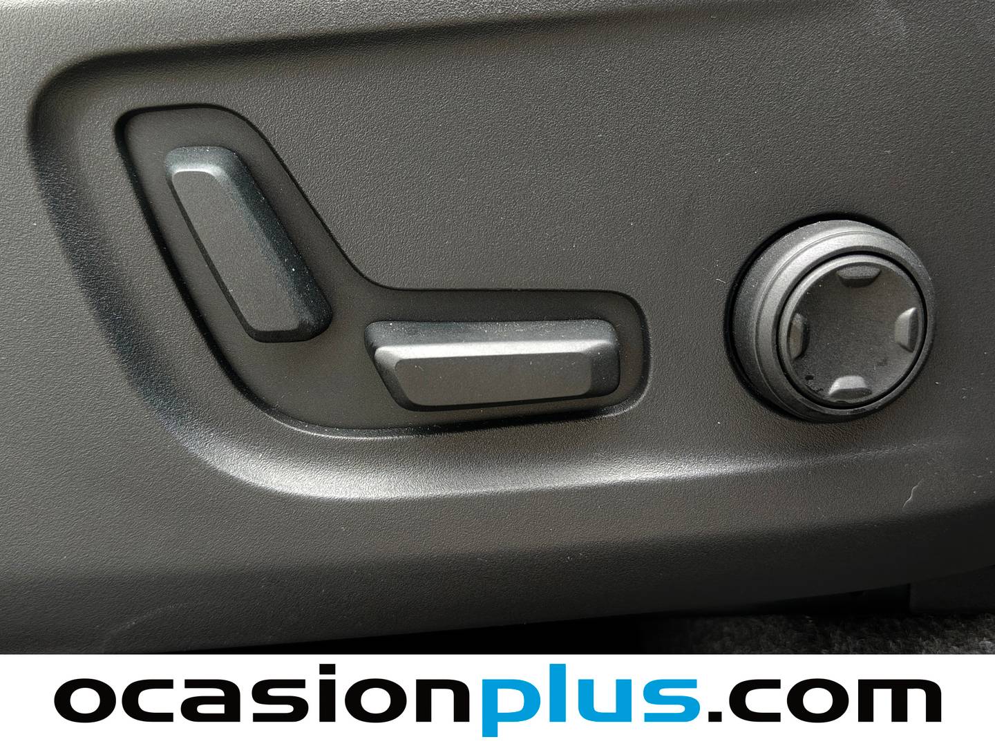 Volvo XC40 Volvo XC40 B3 Gasolina Mild hybrid Plus Dark Auto (163 CV) seminuevo