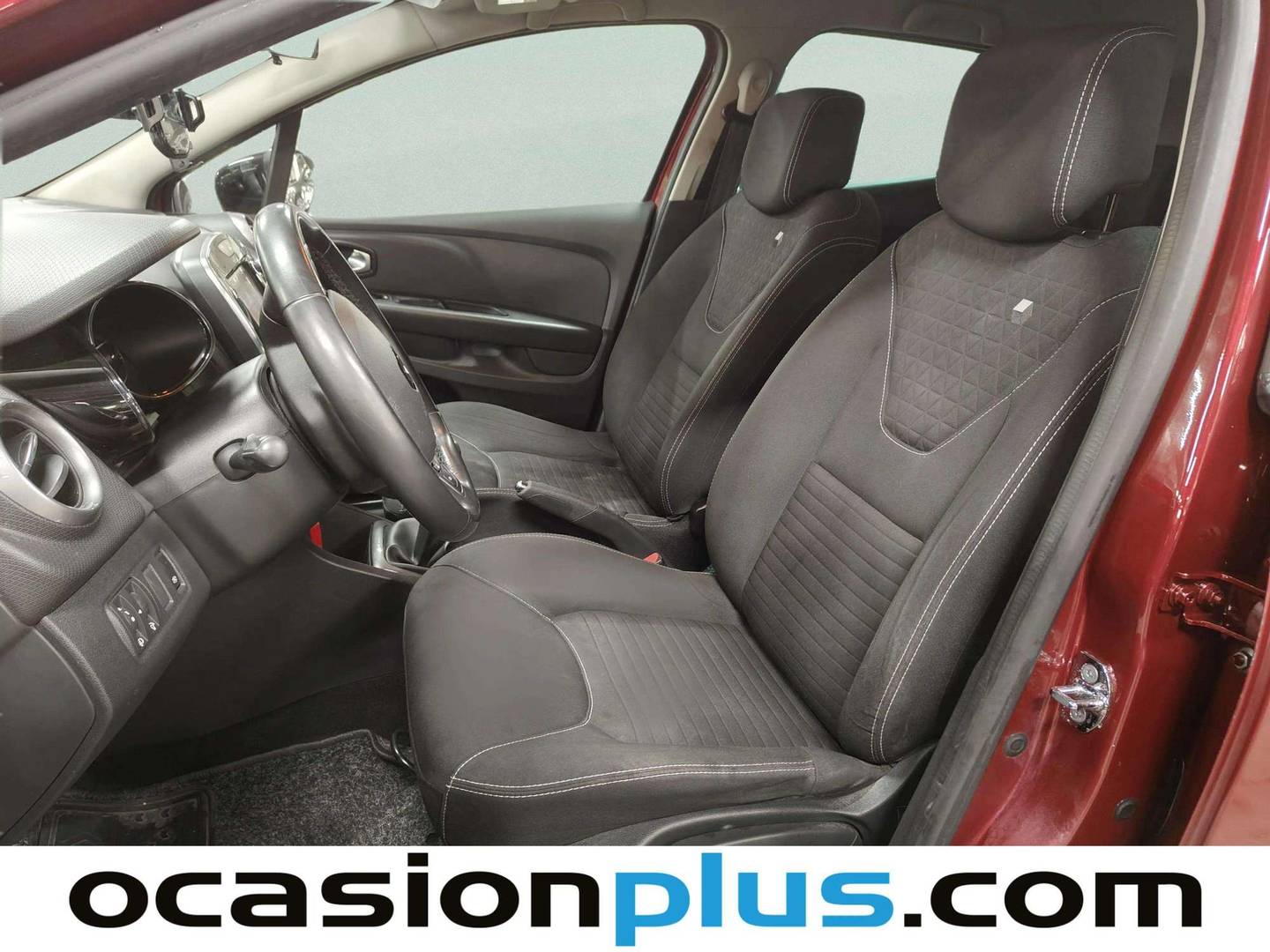 Foto asientos delanteros Renault Clio Renault Clio Limited Energy dCi (90 CV)