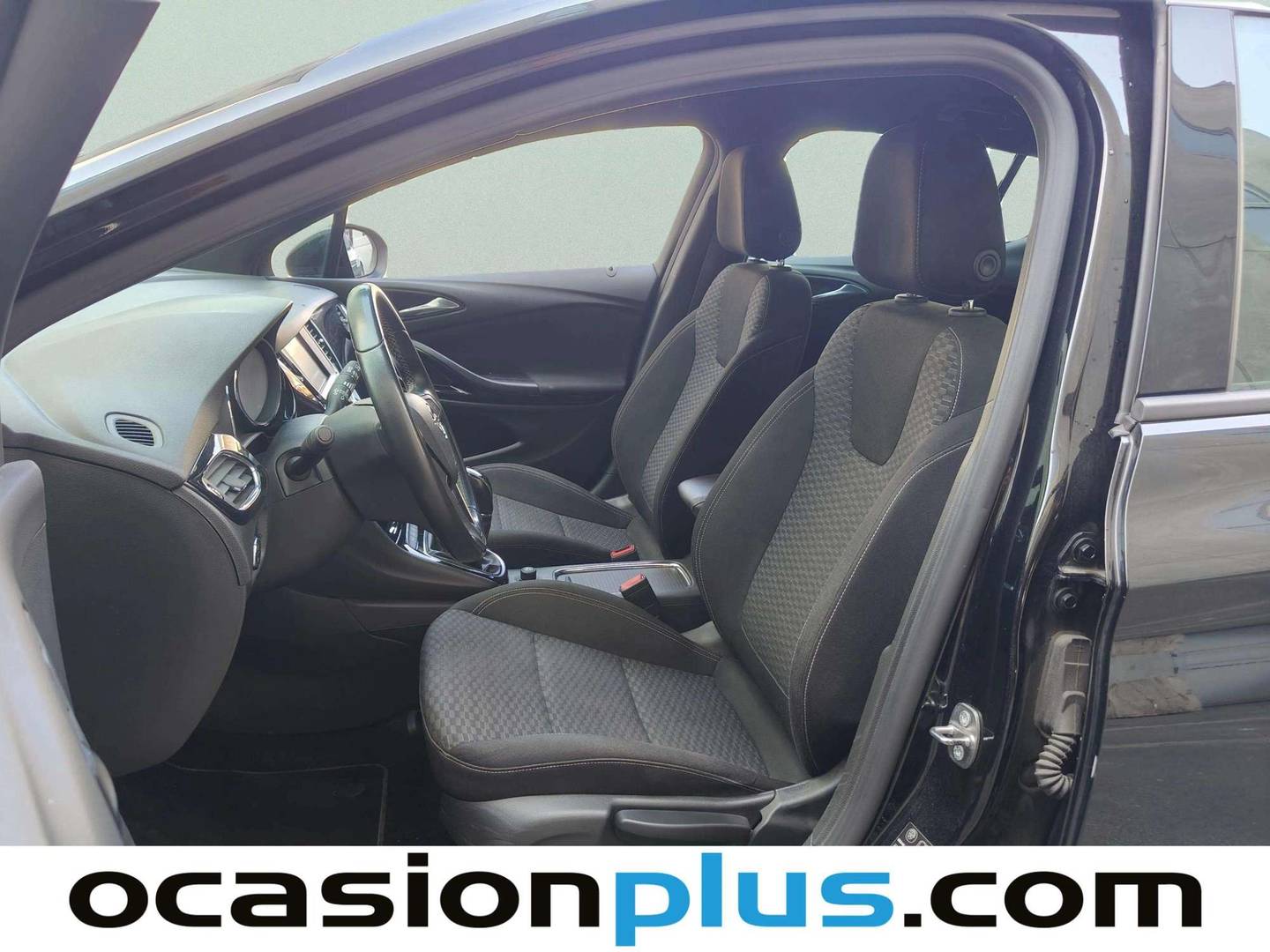 Foto asientos delanteros Opel Astra Opel Astra 1.6 CDTi Dynamic (110 CV)