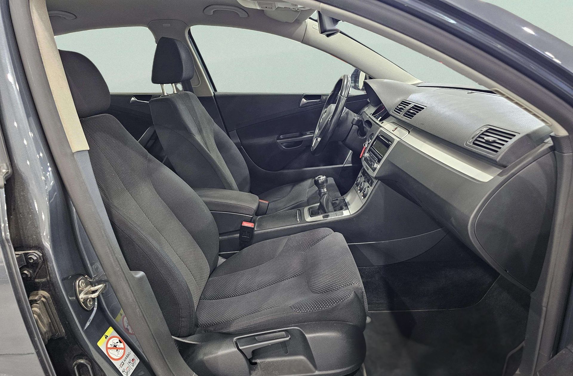 Volkswagen Passat Advance Plus 2.0 TDI DPF - foto 14