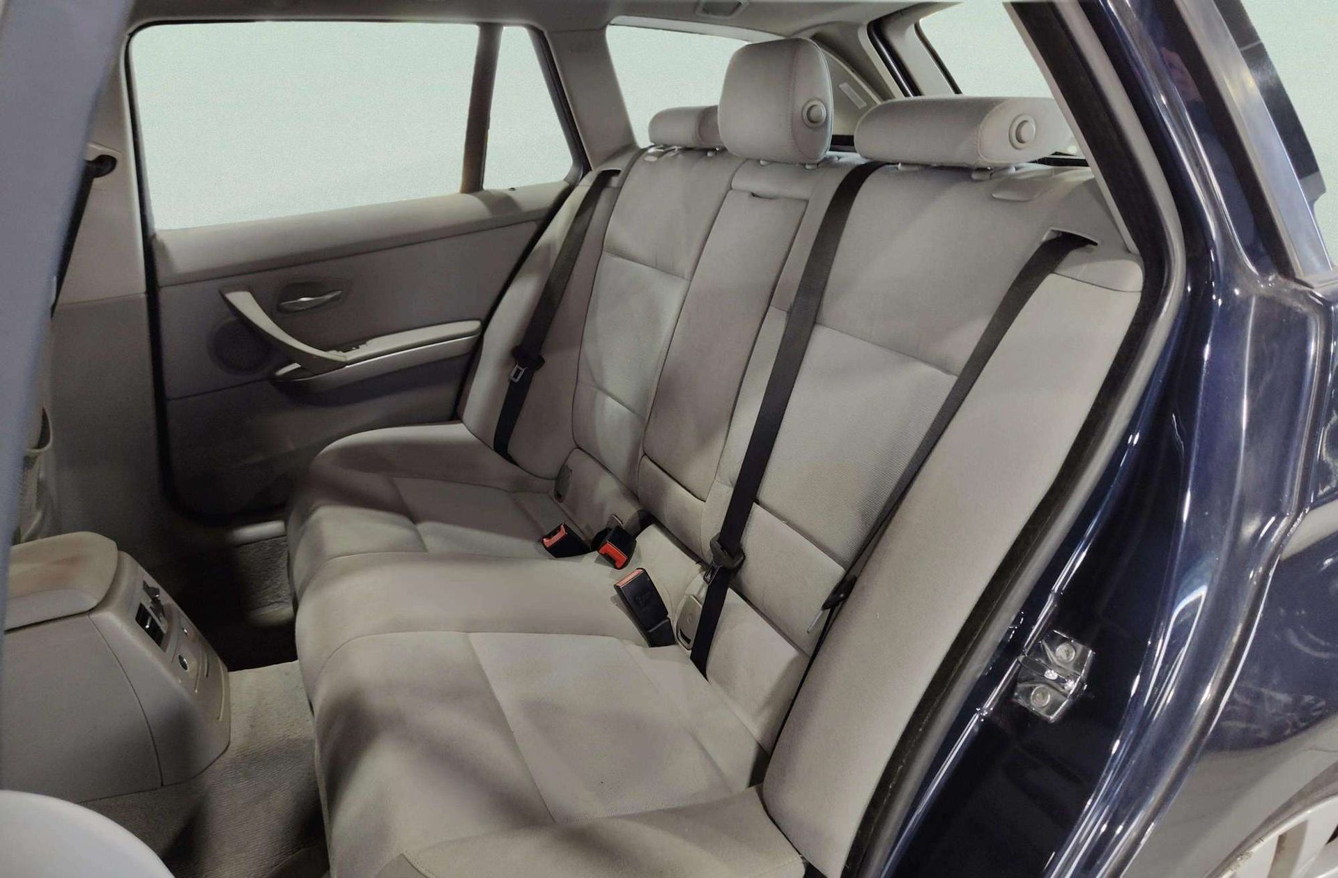 BMW Serie 3 318i Touring - foto 11