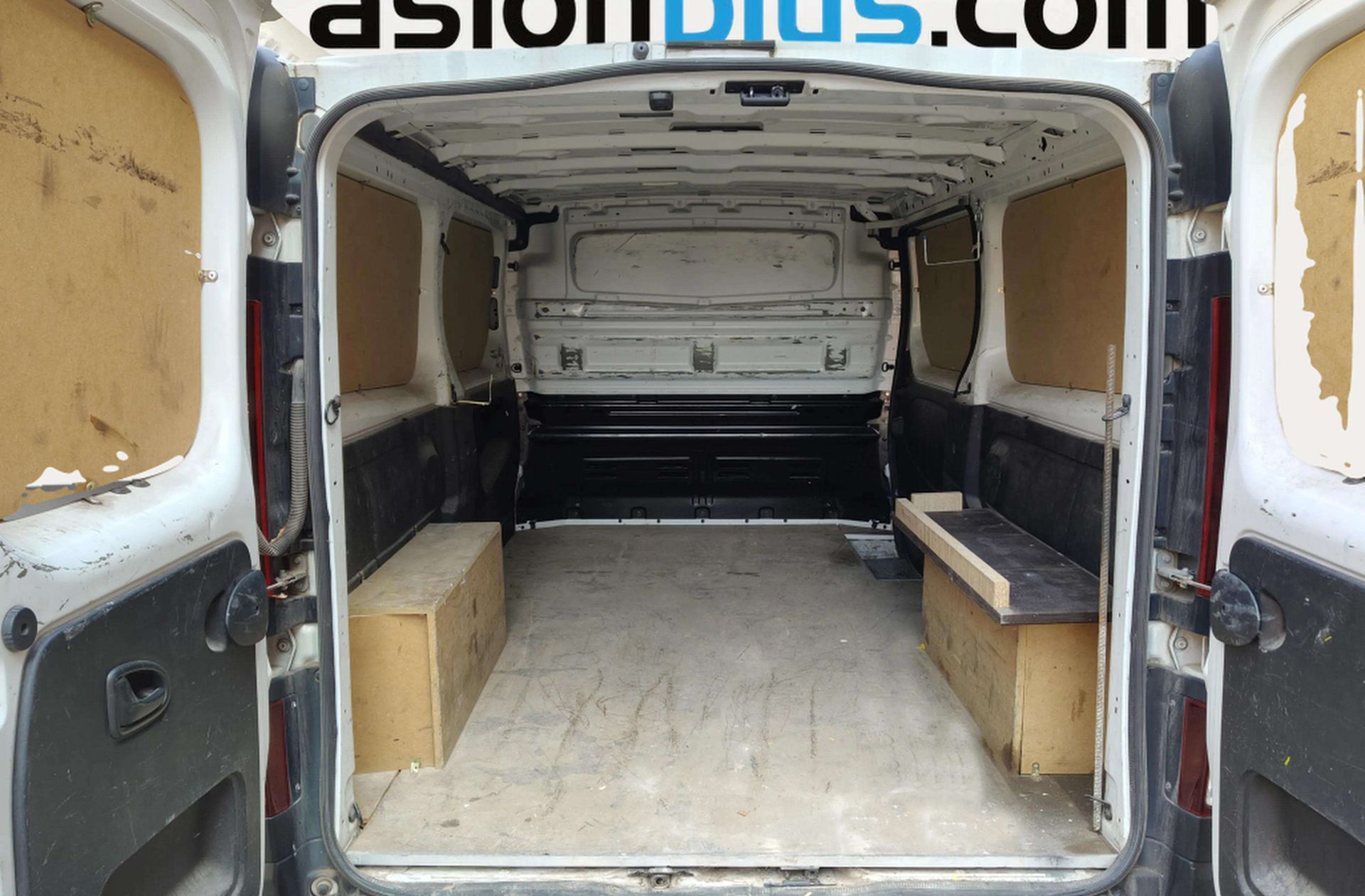 Nissan NV300 Furgon 2.0 dCi Comfort L2H1 - foto 11