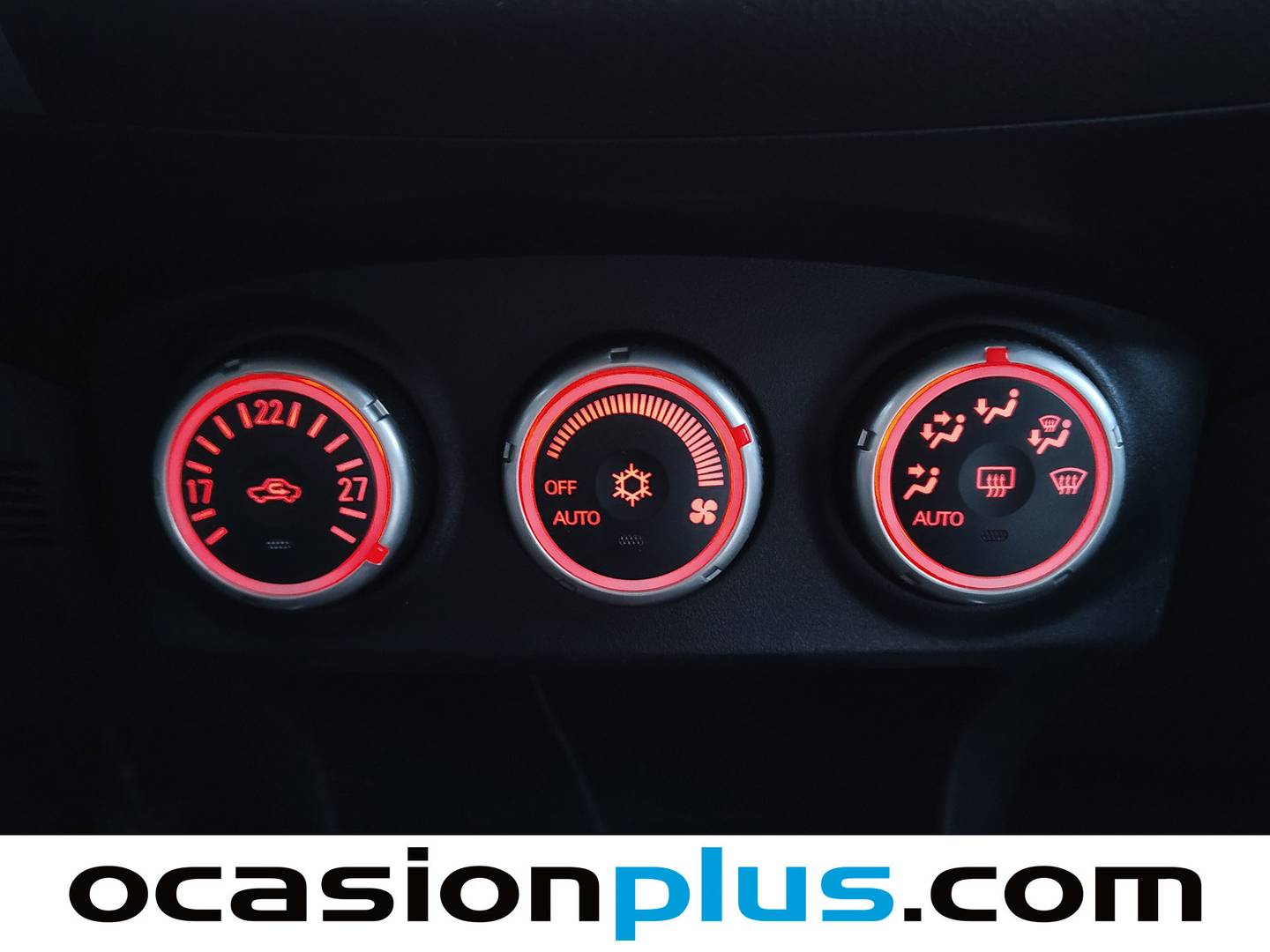 Foto Mitsubishi Outlander Mitsubishi Outlander 2.0 DI-D Intense Plus (140 CV) 7 Plazas