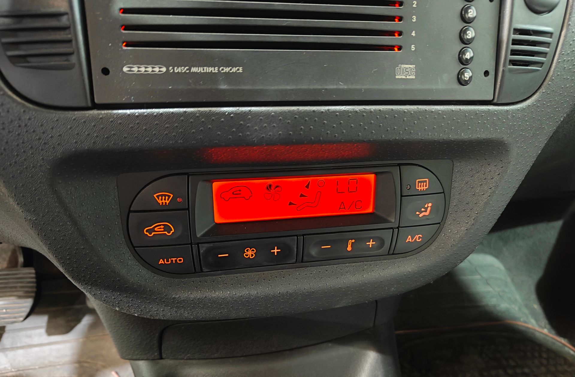 Citroën C3 1.4 HDi Exclusive - foto 25