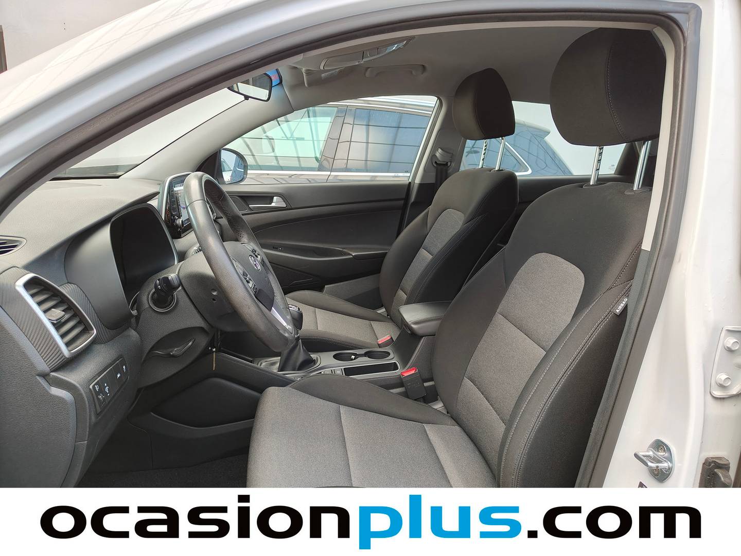 Foto asientos delanteros Hyundai Tucson Hyundai Tucson 1.6 CRDI 48V SLE 4x2 (116 CV)