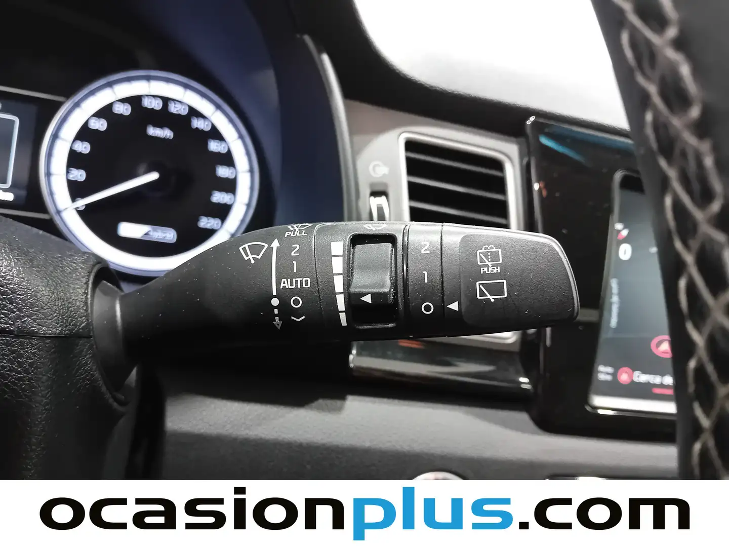 Foto KIA Niro Kia Niro 1.6 GDi HEV Híbrido Emotion (141 CV)