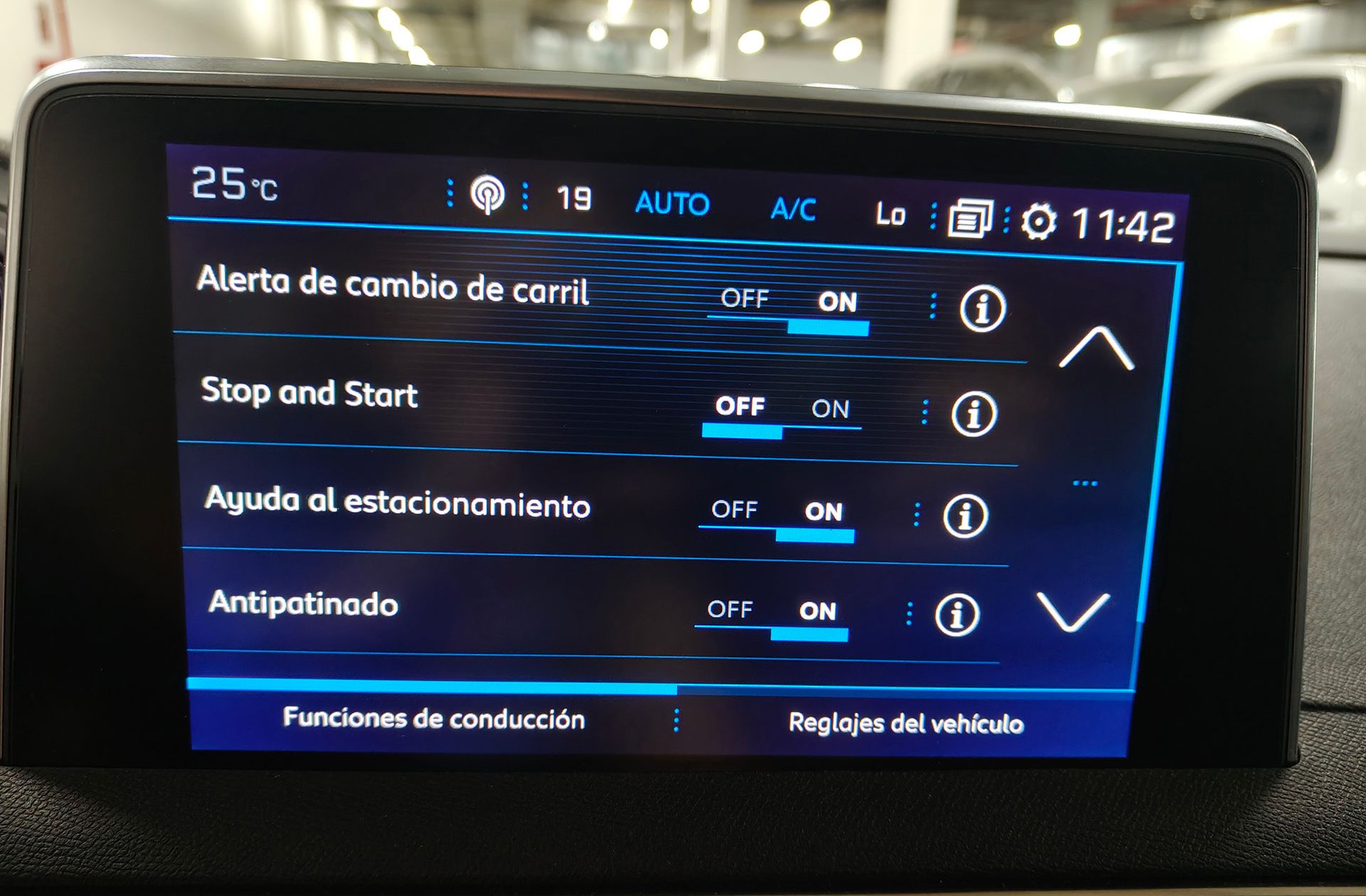 Peugeot 3008 PureTech 130 Allure - foto 11