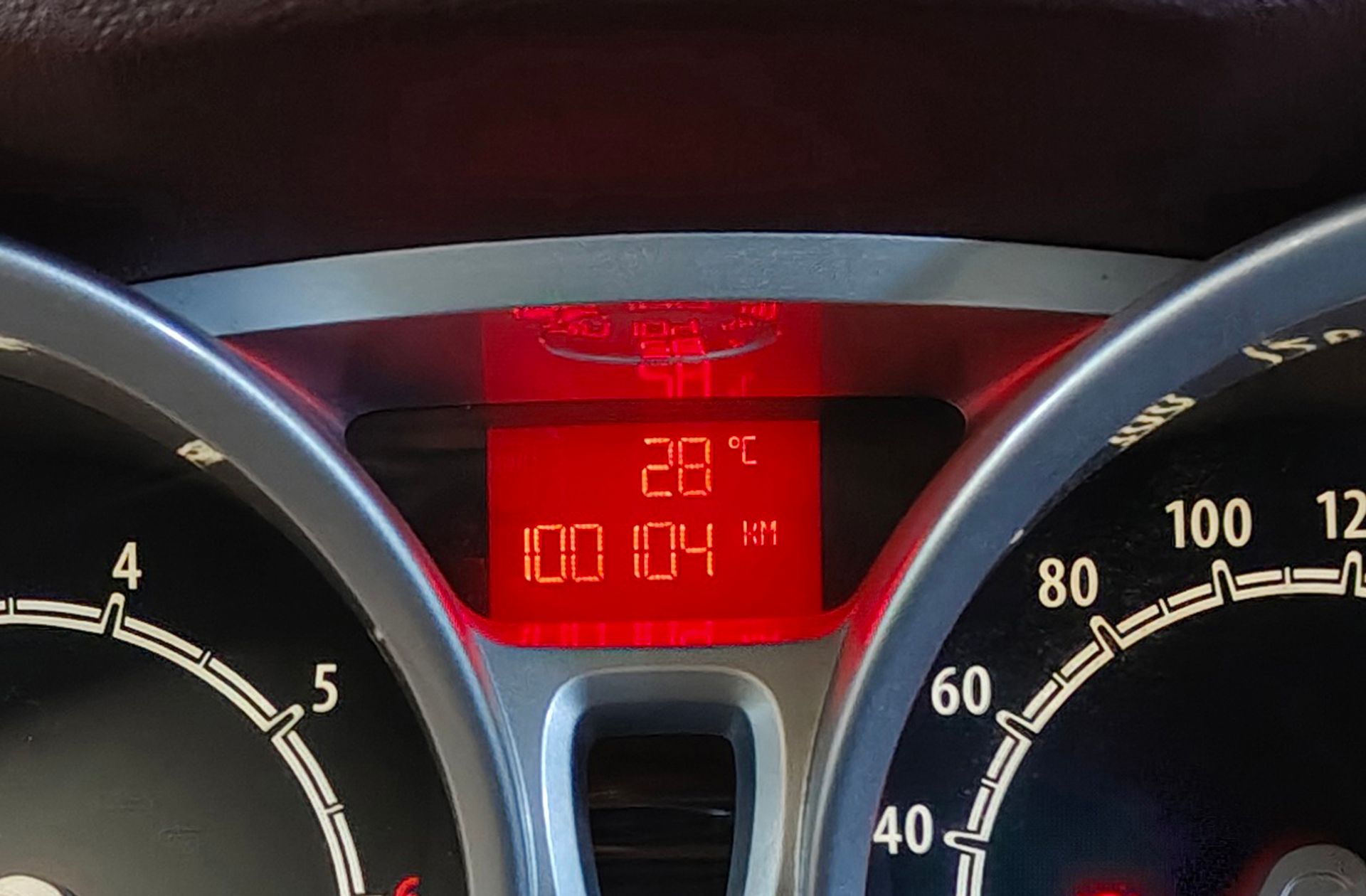 Ford Fiesta 1.4 Titanium - foto 7