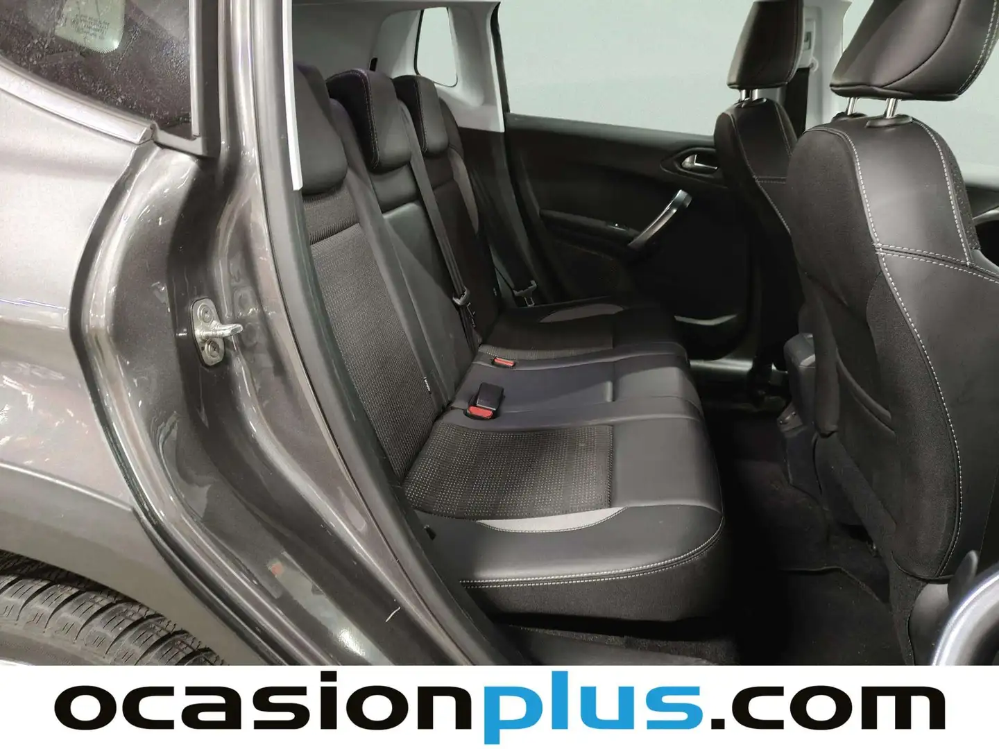 Foto Peugeot 2008 Peugeot 2008 PureTech 130 S&S Allure (130 CV)