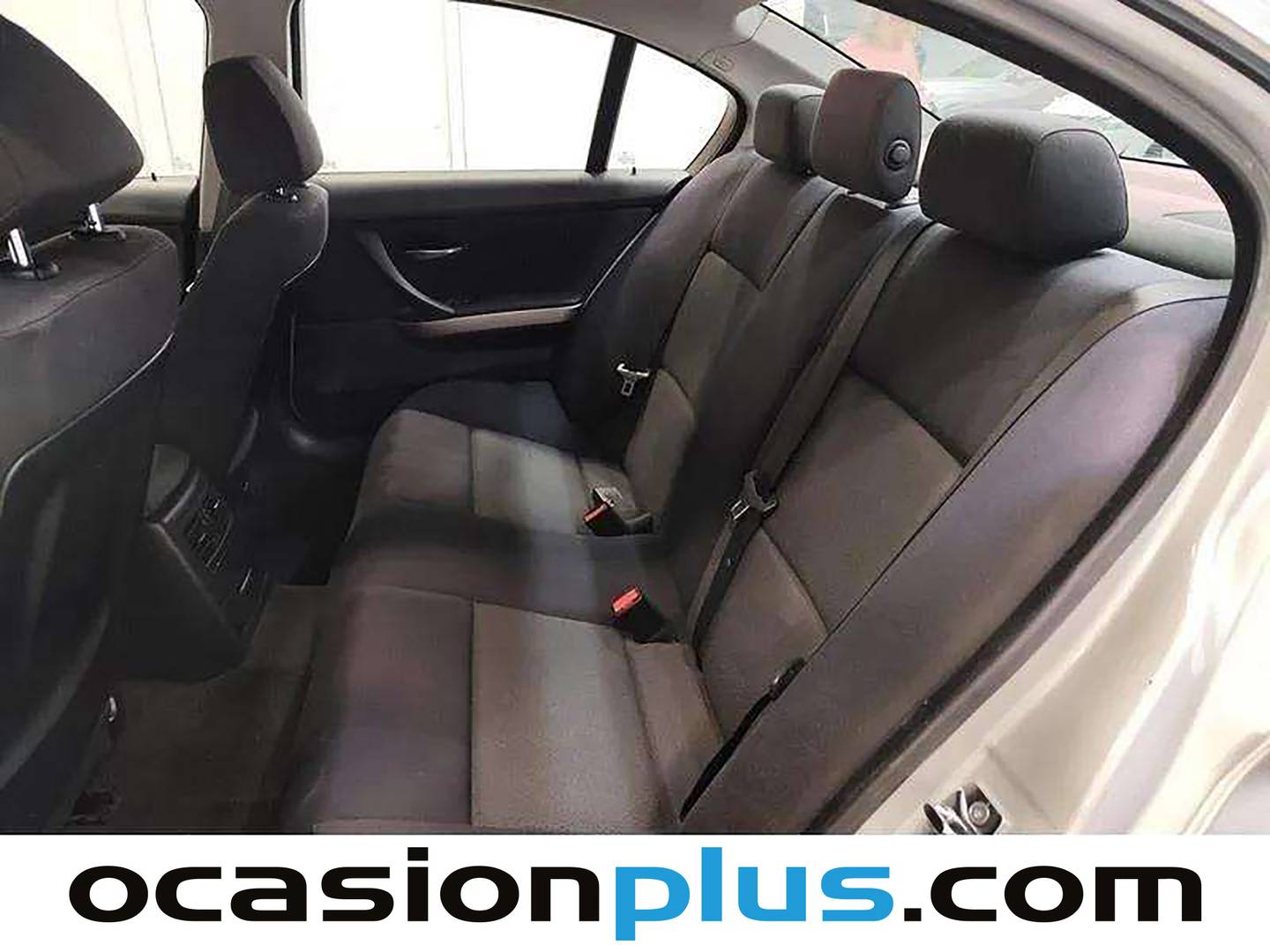 Foto asientos traseros BMW Serie 3 BMW Serie 3 320i (150 CV)