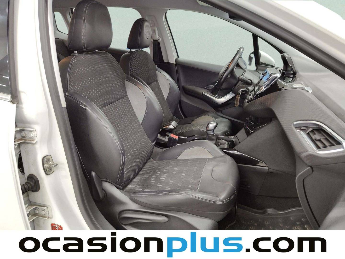 Peugeot 2008 Peugeot 2008 PureTech 110 S&S Allure (110 CV) seminuevo