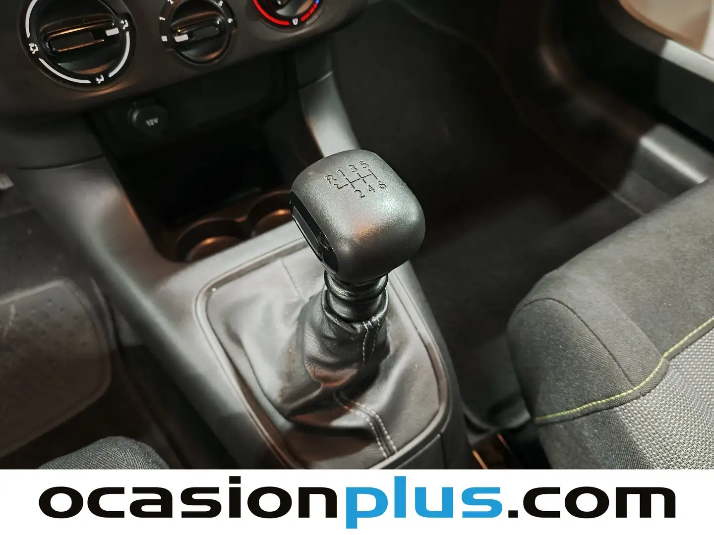 Foto Citroën C3 Citroen C3 BlueHDi 100 S&S Live Pack (100 CV)