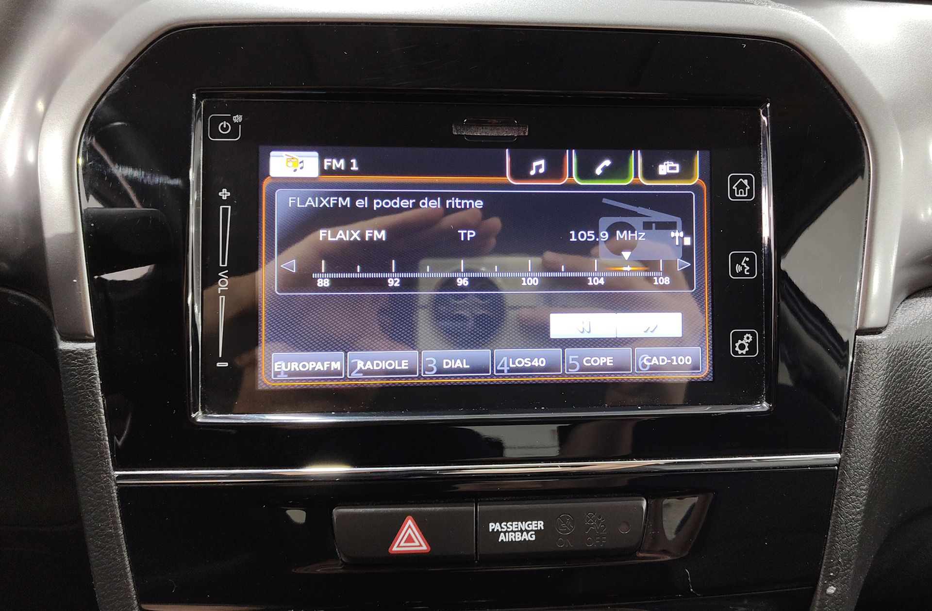 Suzuki Vitara 1.0 T GLE - foto 9