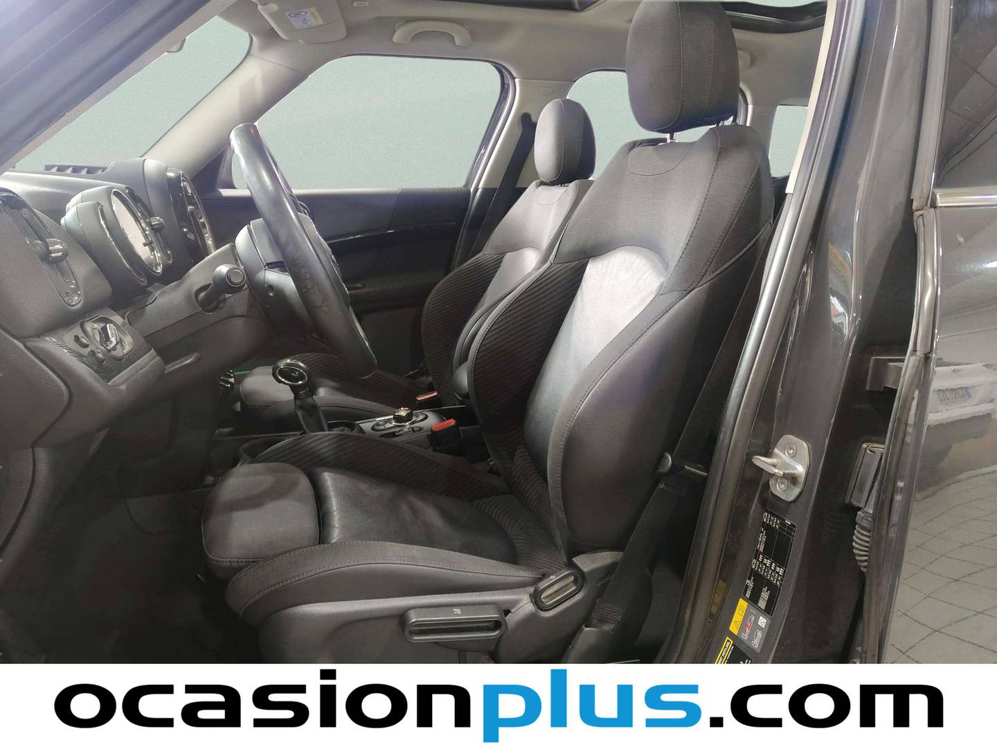 Foto asientos delanteros Mini Countryman Mini MINI Countryman S E ALL4 165 kW (224 CV)