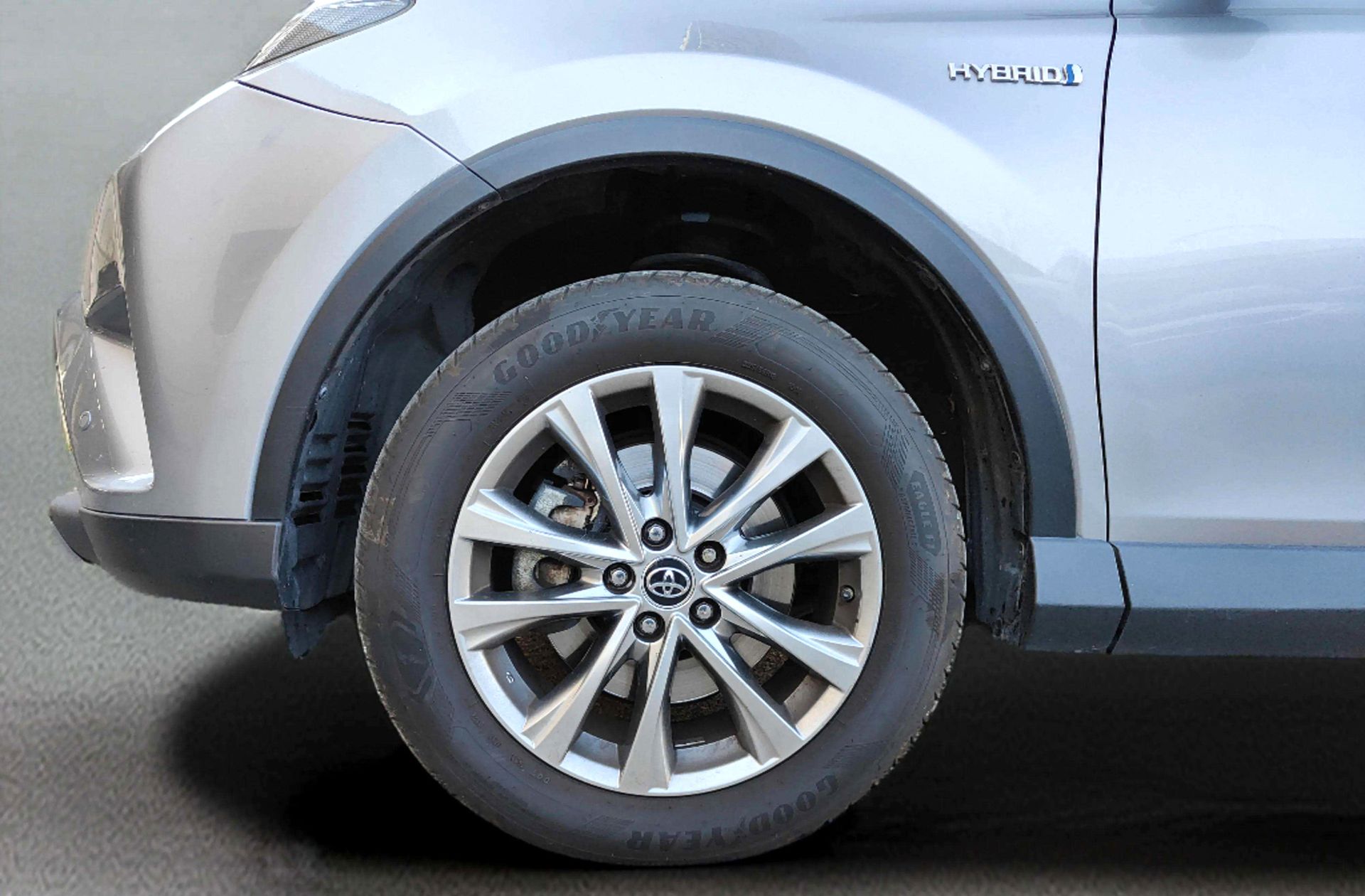 Toyota RAV4 2.5l hybrid Advance 2WD - foto 35