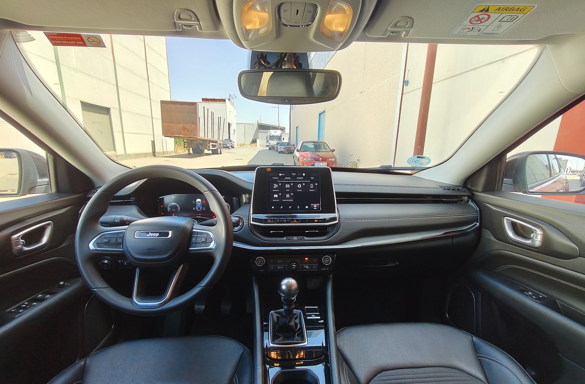 Jeep Compass 1.3 Gse Night Eagle FWD - foto 6