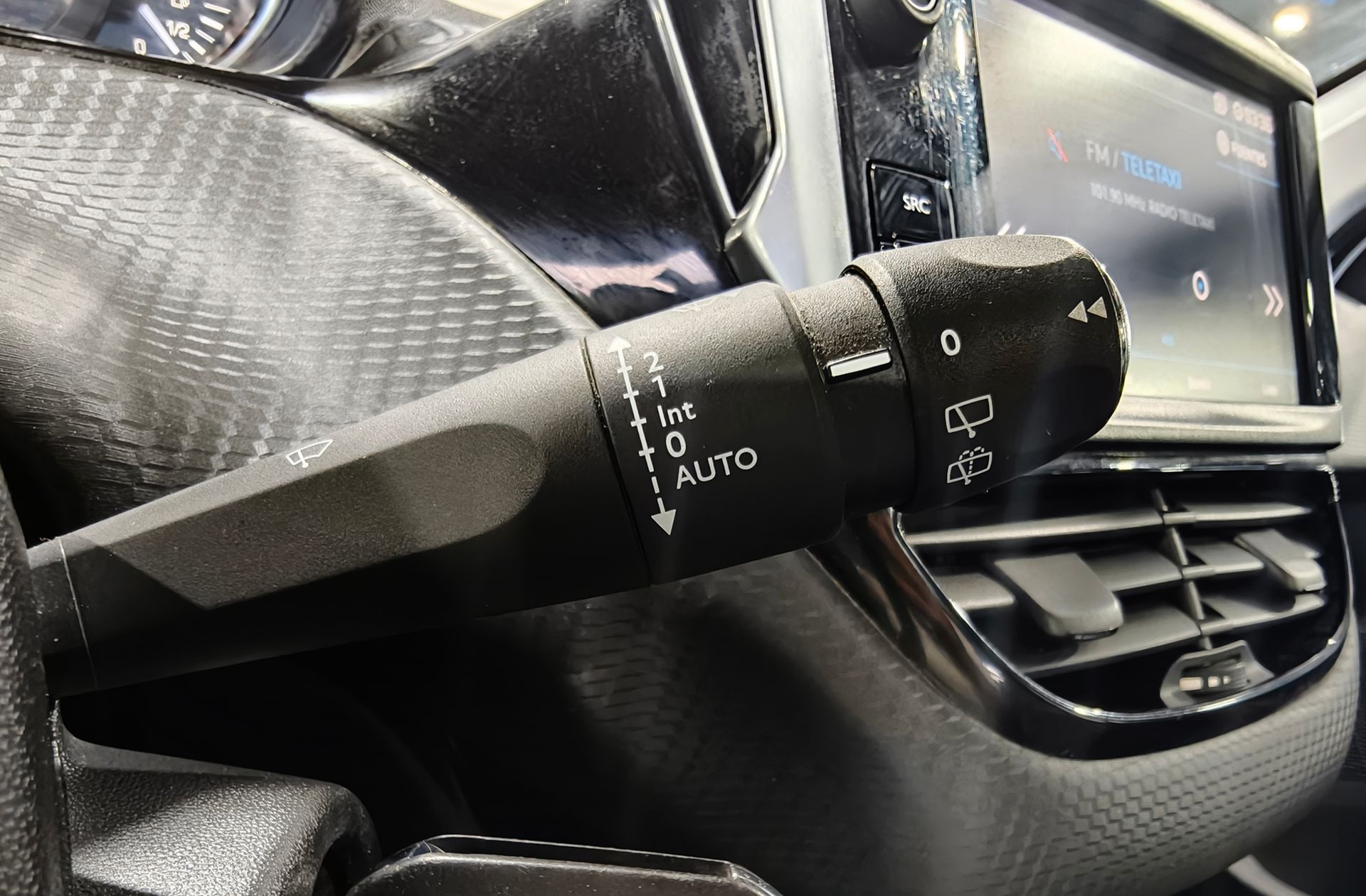 Peugeot 2008 PureTech 130 GT Line - foto 29