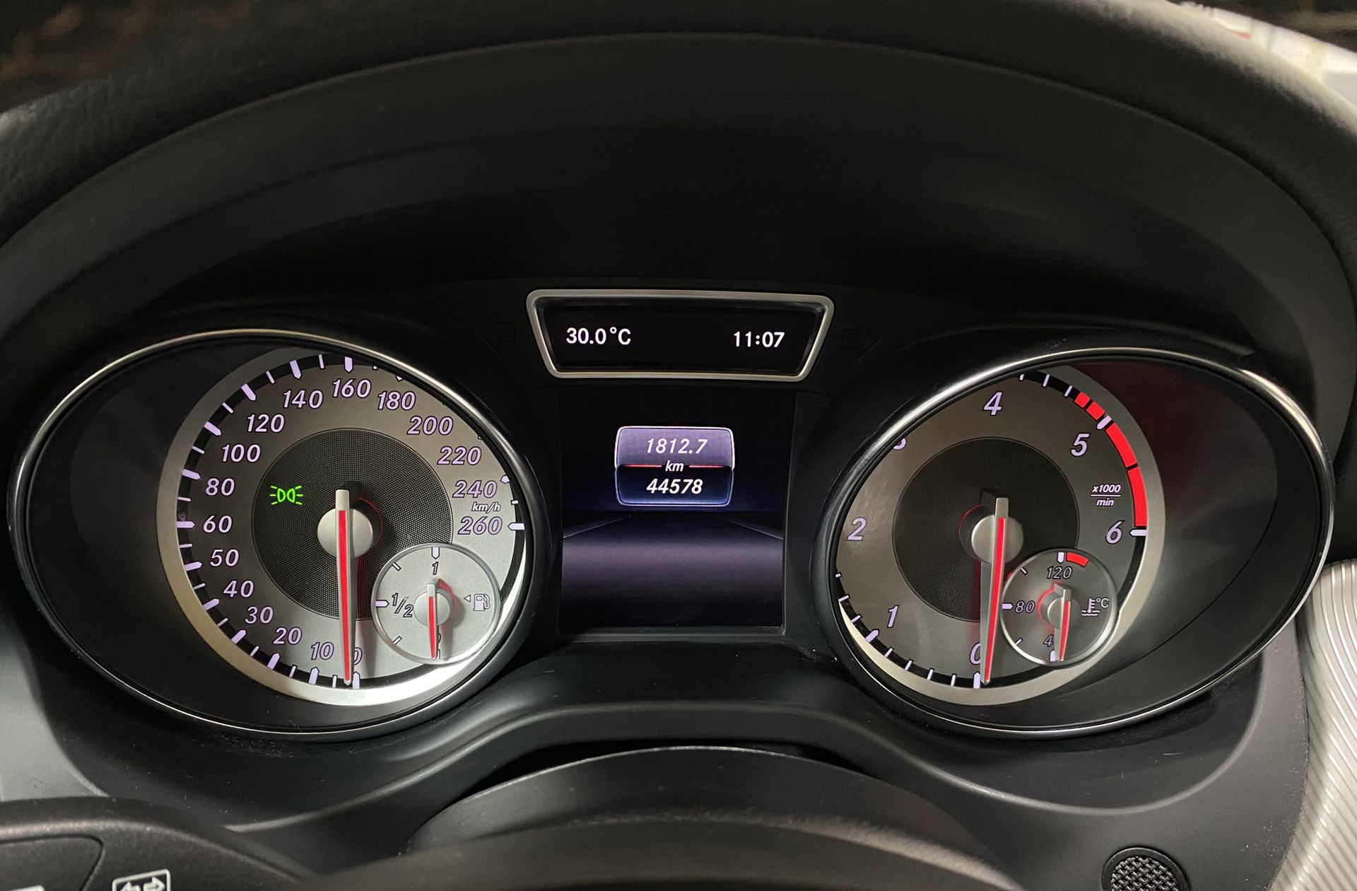 Mercedes-Benz GLA 200 d Urban - foto 21