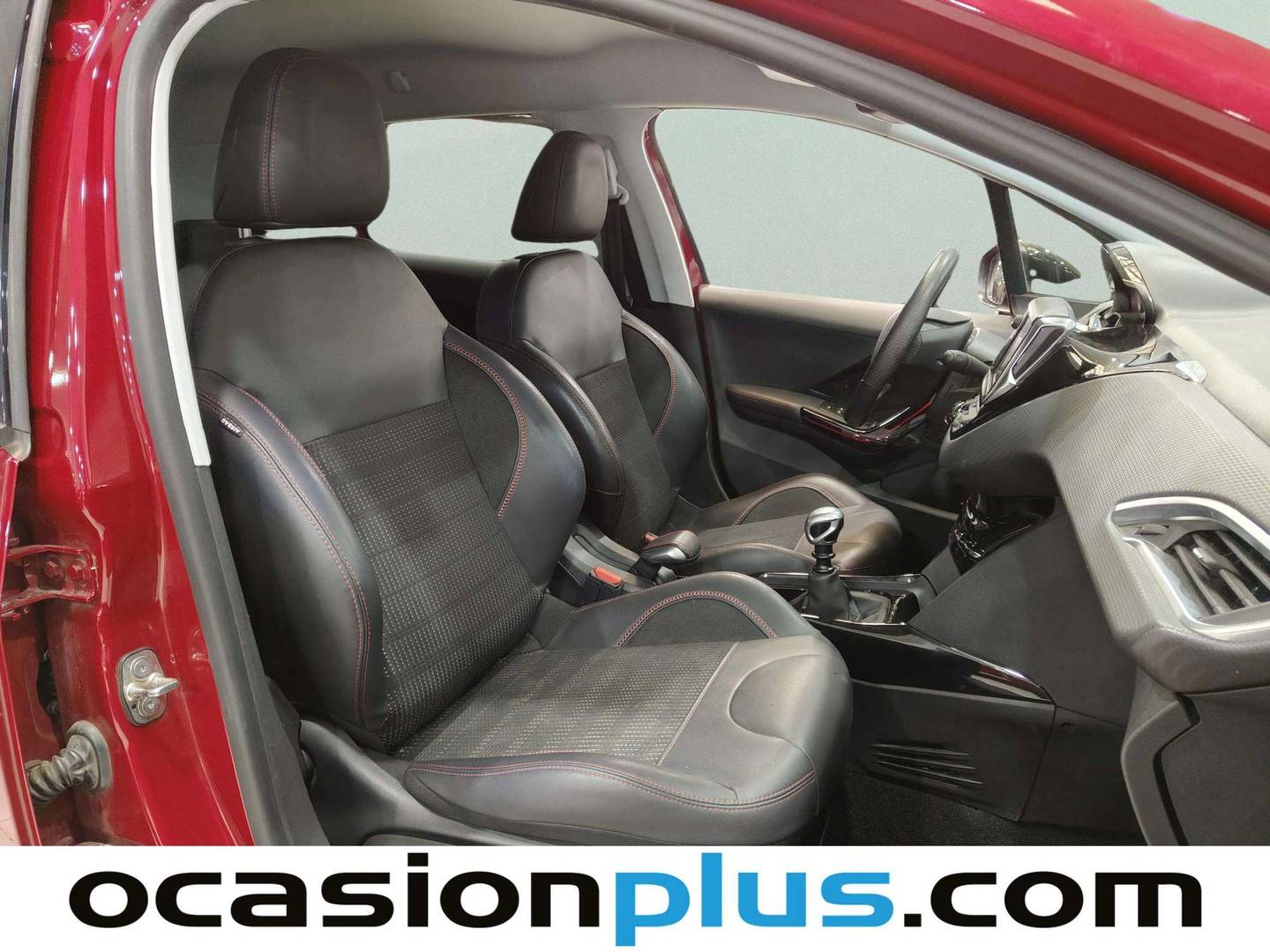 Peugeot 2008 Peugeot 2008 PureTech 130 S&S GT Line (130 CV) de ocasión