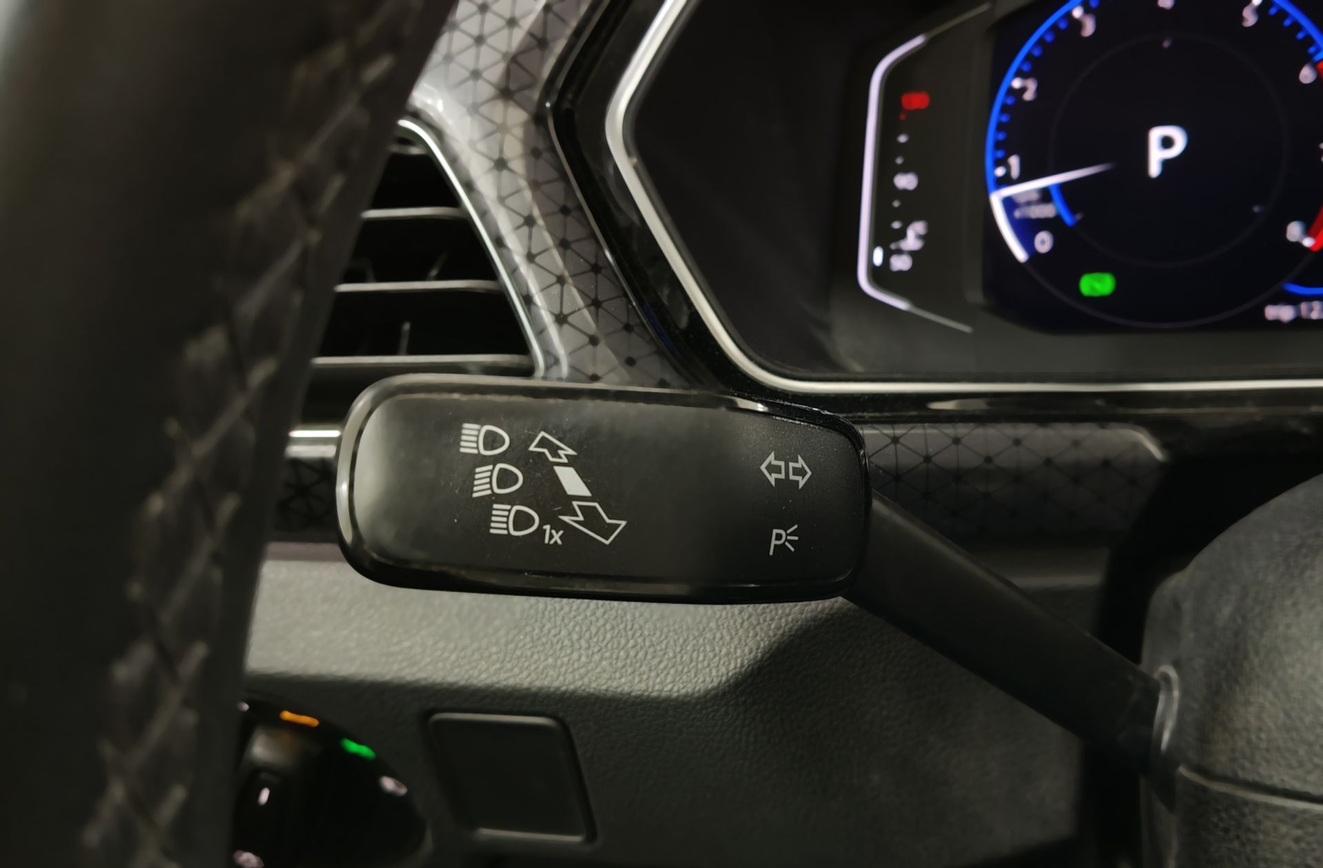 Volkswagen T-Cross Sport 1.5 TSI DSG - foto 28