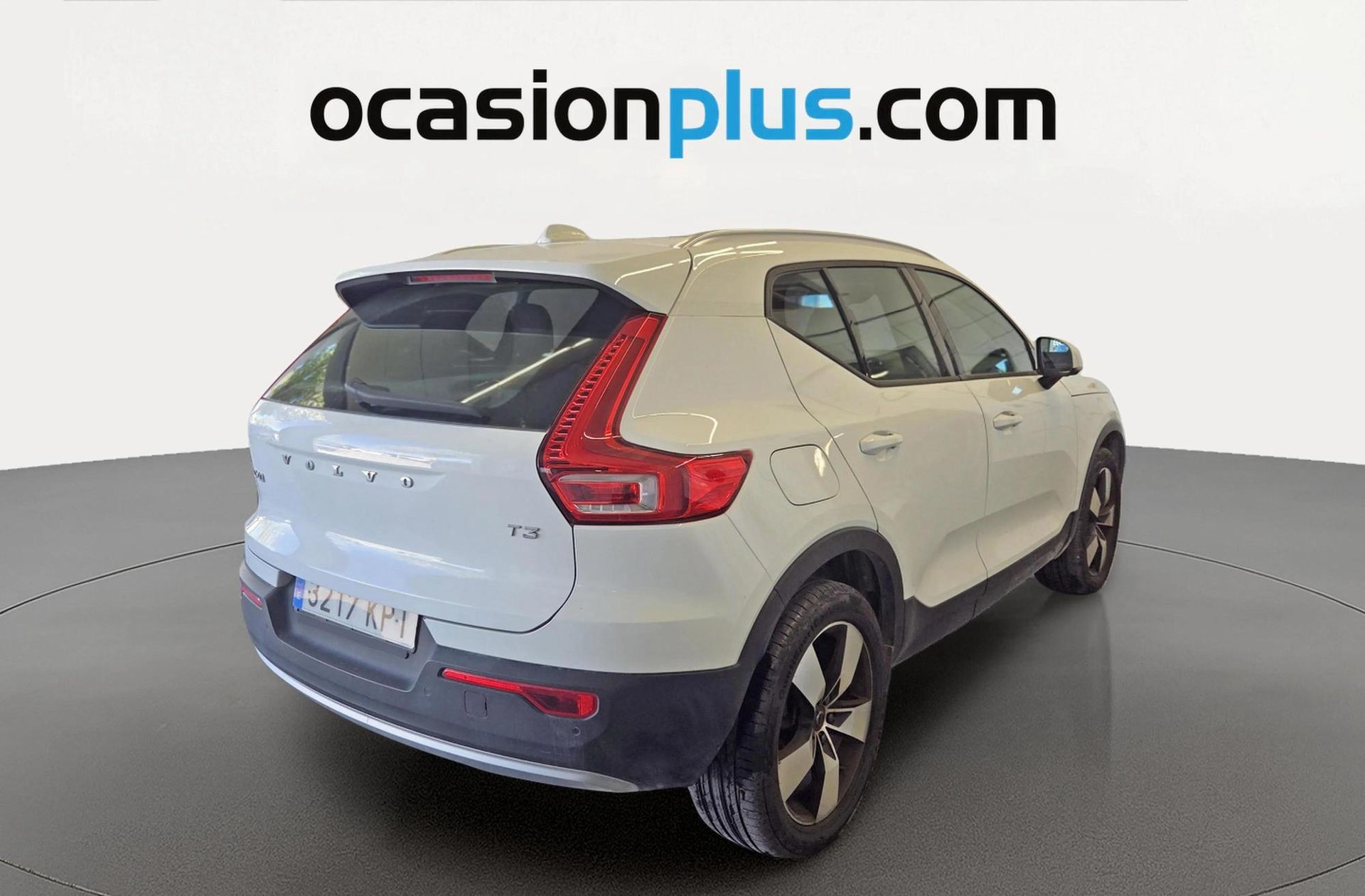 Volvo XC40 T3 Momentum - foto 4
