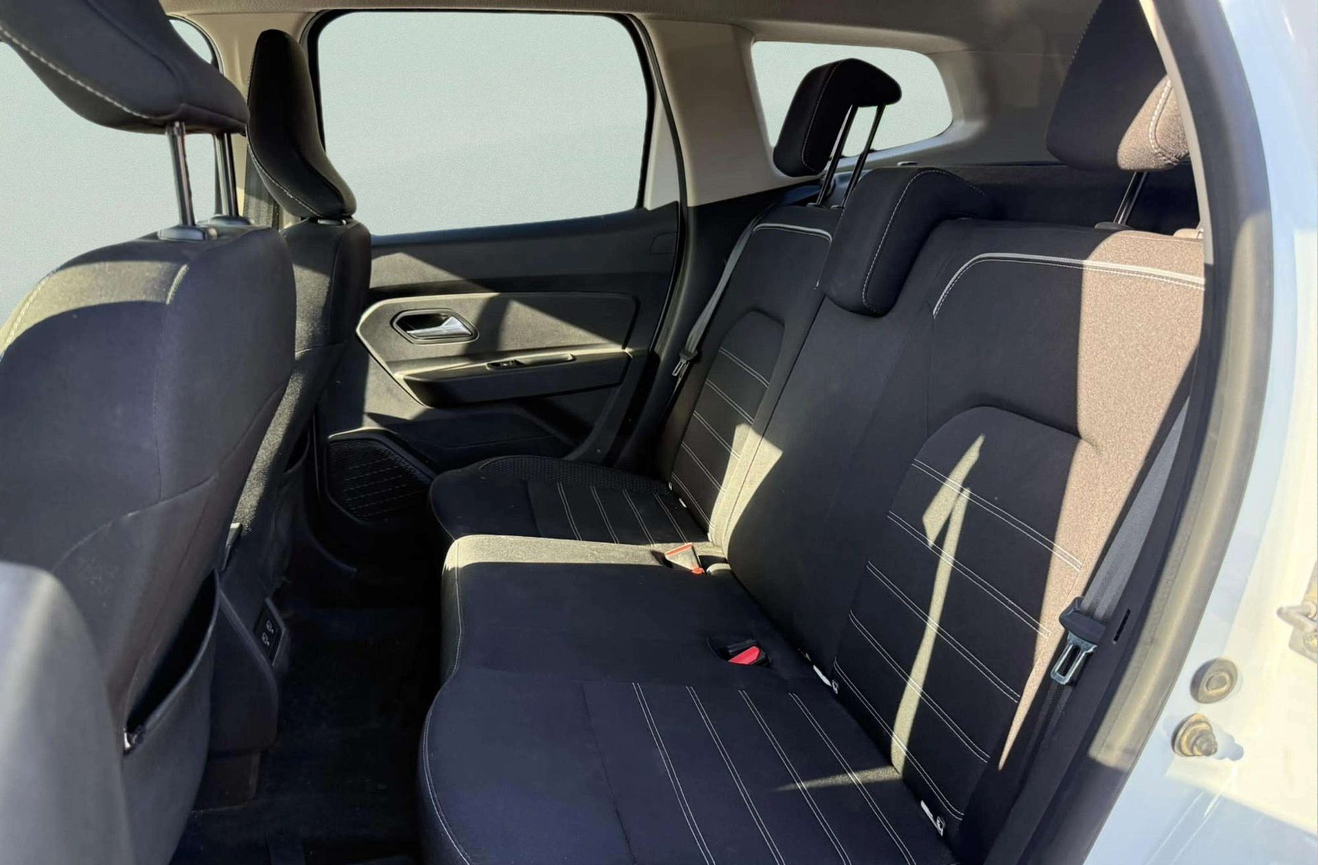 Dacia Duster Prestige TCe 4x2 - foto 10