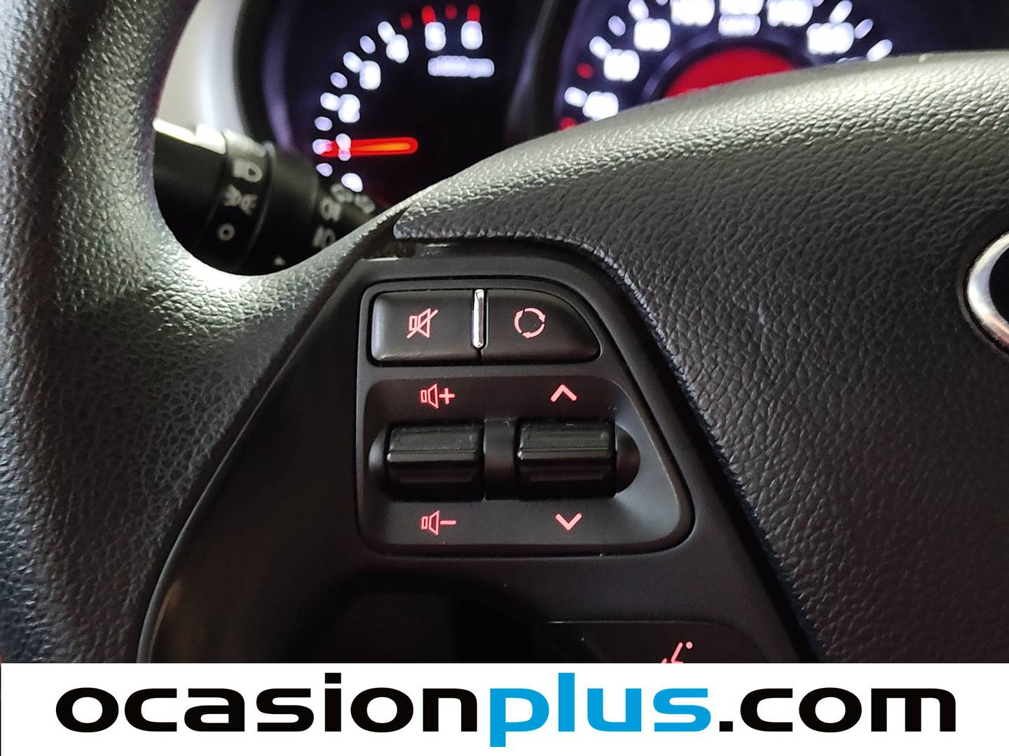 Equipamiento del KIA Ceed KIA Ceed 1.4 CRDi WGT Business (90 CV)