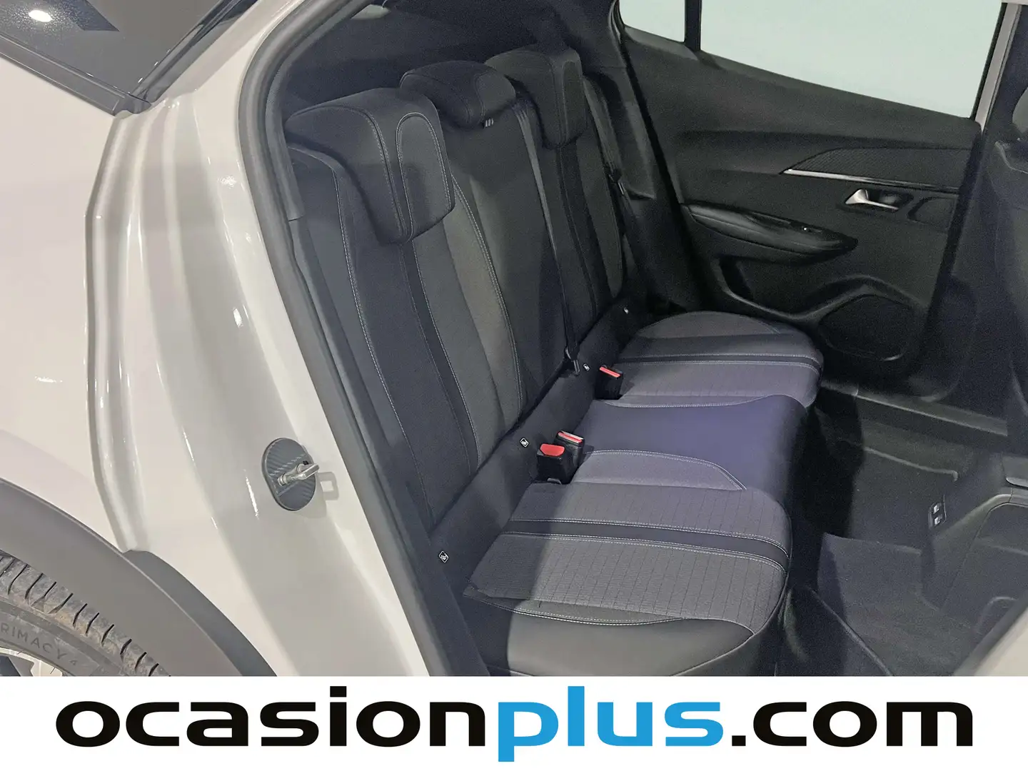 Foto Peugeot 2008 Peugeot 2008 BlueHDi 110 Allure (110 CV)