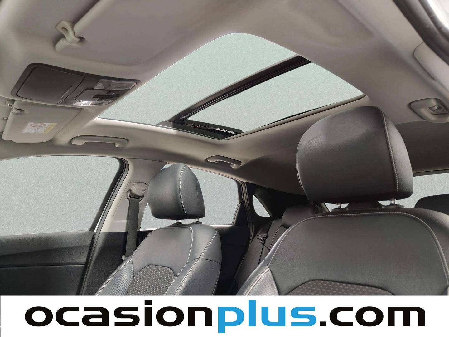 Extras y acabados del KIA Ceed KIA Ceed 1.4 T-GDi Launch Edition DCT (140 CV)