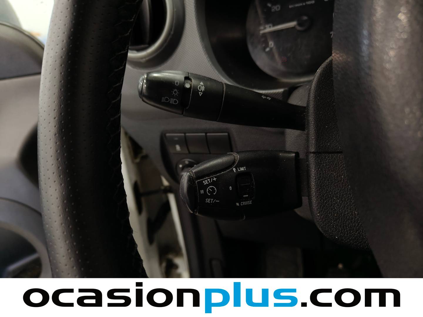 Equipamiento del Peugeot Partner Peugeot Partner Tepee Tepee Access BlueHDi (75 CV)