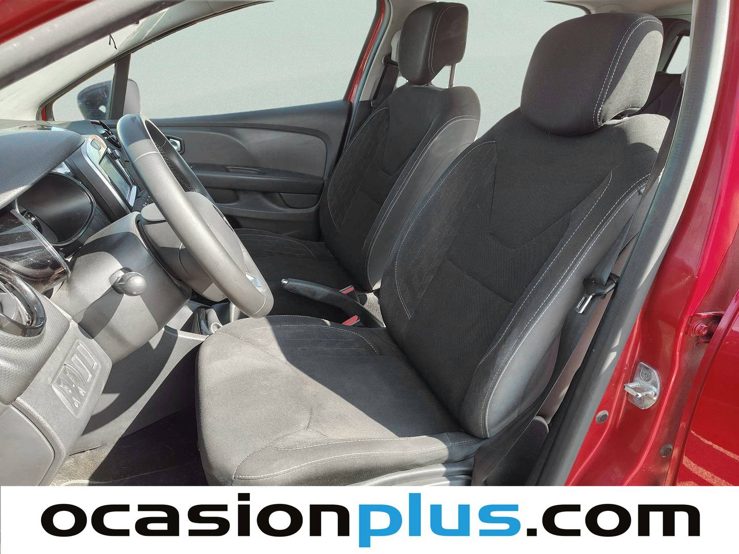 Foto asientos delanteros Renault Clio Renault Clio Limited 1.2 16v (75 CV)