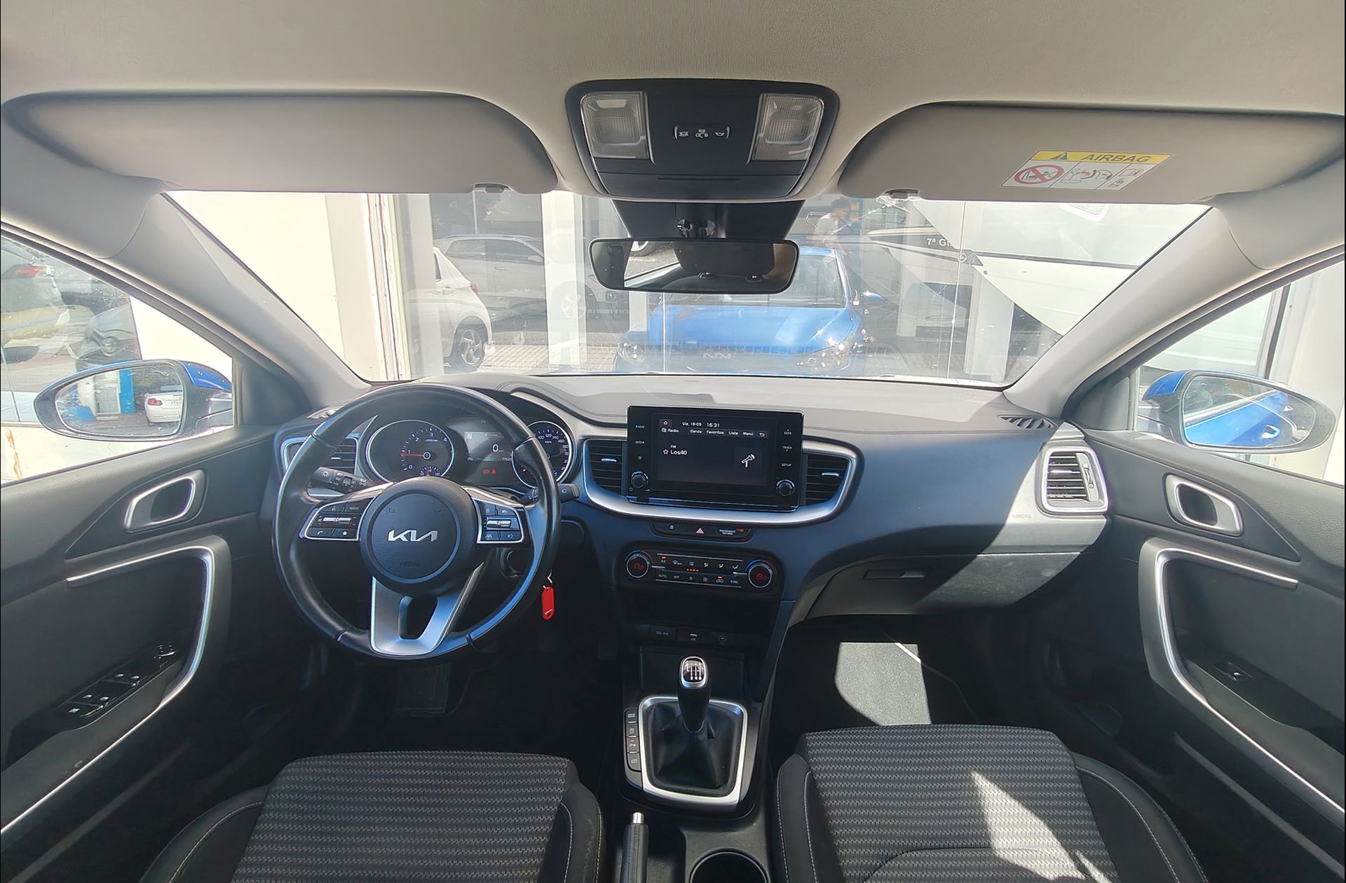 Kia Ceed 1.6 MHEV iMT Drive - foto 6