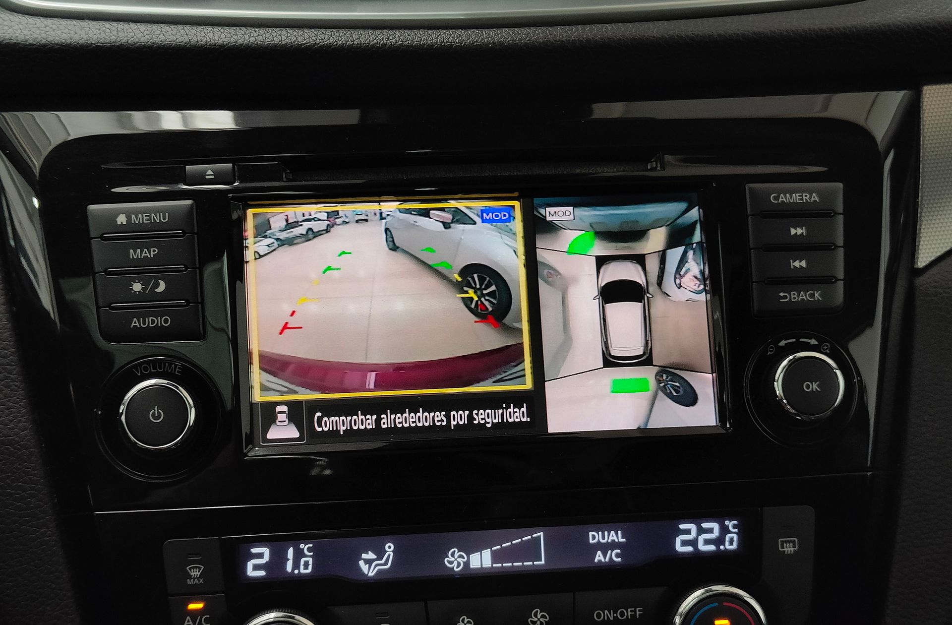 Nissan Qashqai dCi 150 N-Connecta - foto 9