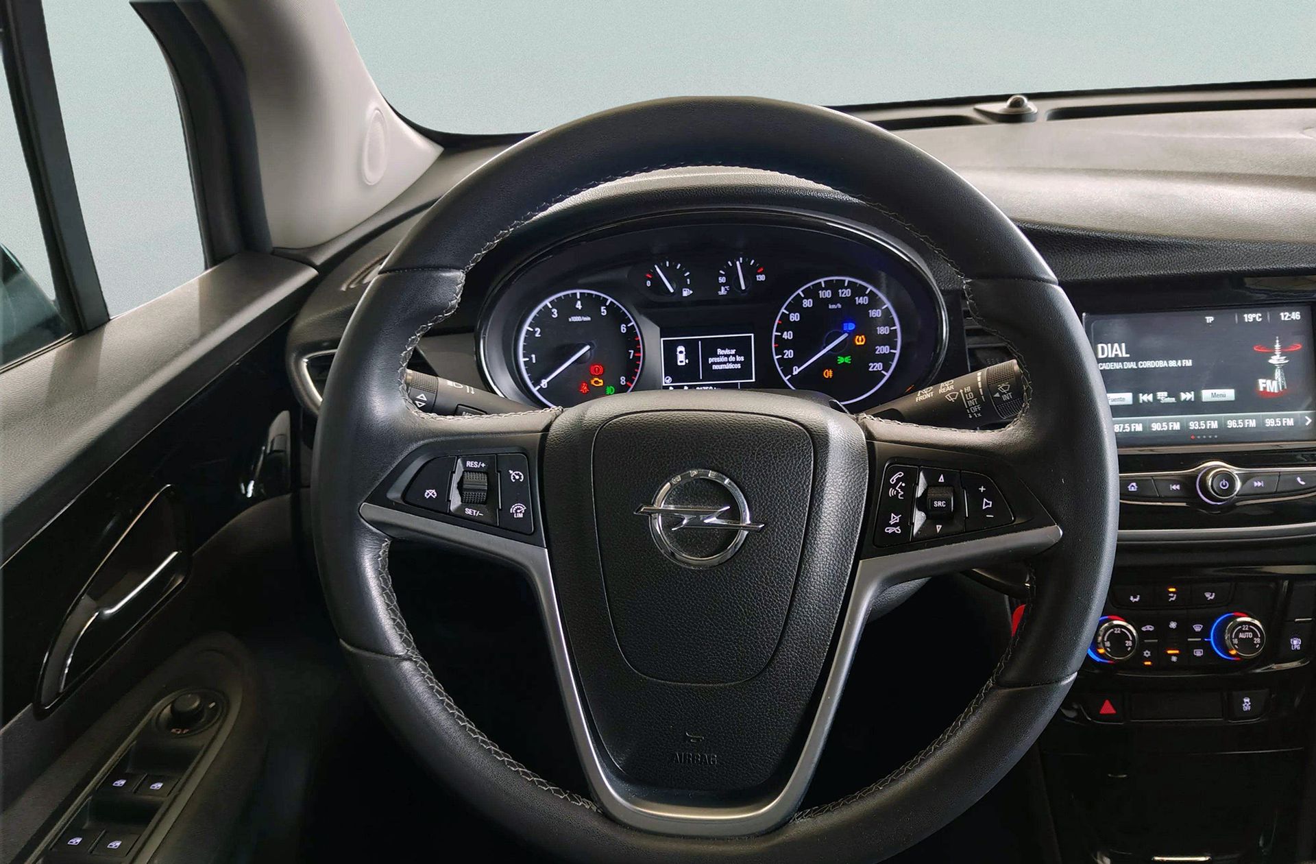 Opel Mokka 1.4 Turbo GLP Selective 4x2 - foto 18