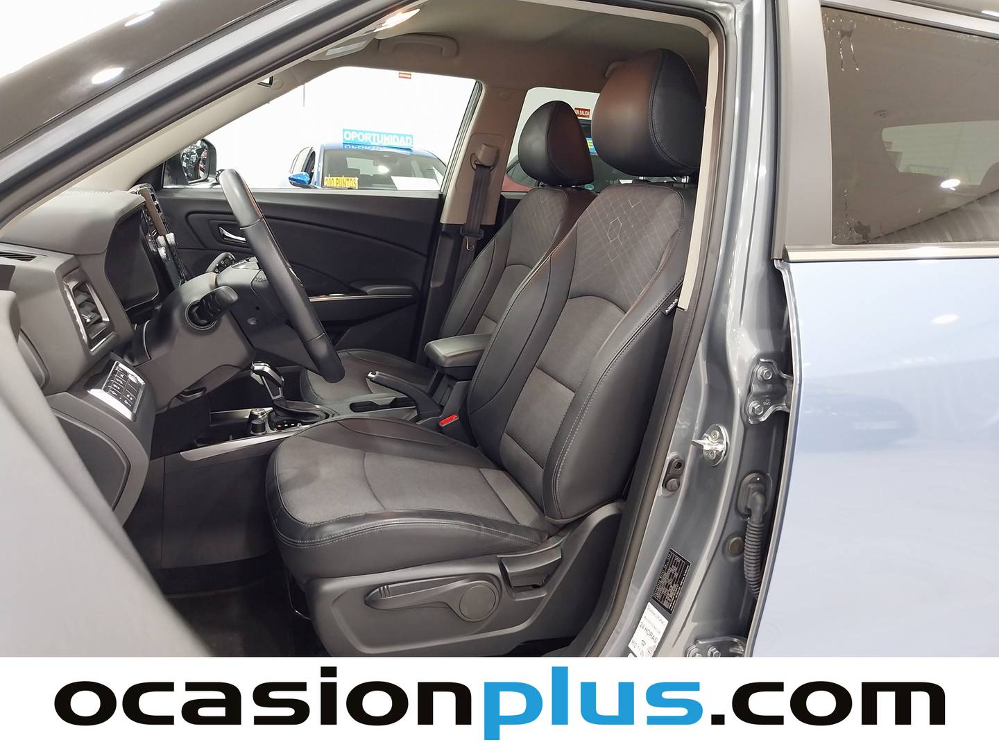 Foto asientos delanteros SsangYong Tivoli Ssangyong Tivoli G15T Limited Auto (163 CV)