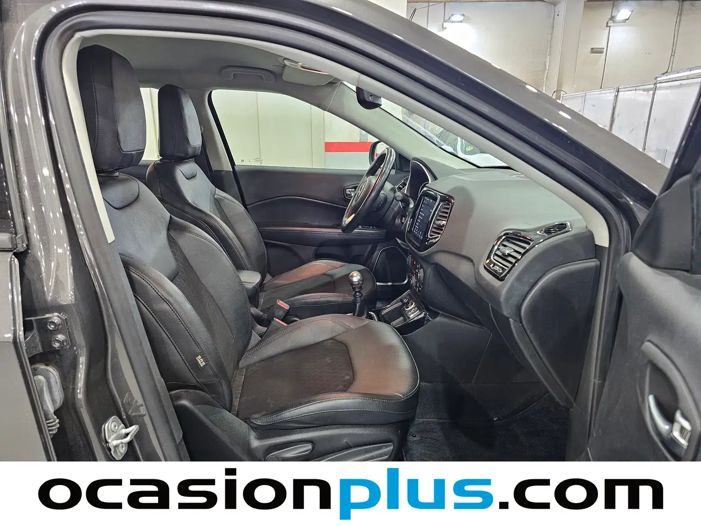 Foto Jeep Compass Jeep Compass 1.3 Gse Night Eagle FWD MT (130 CV)