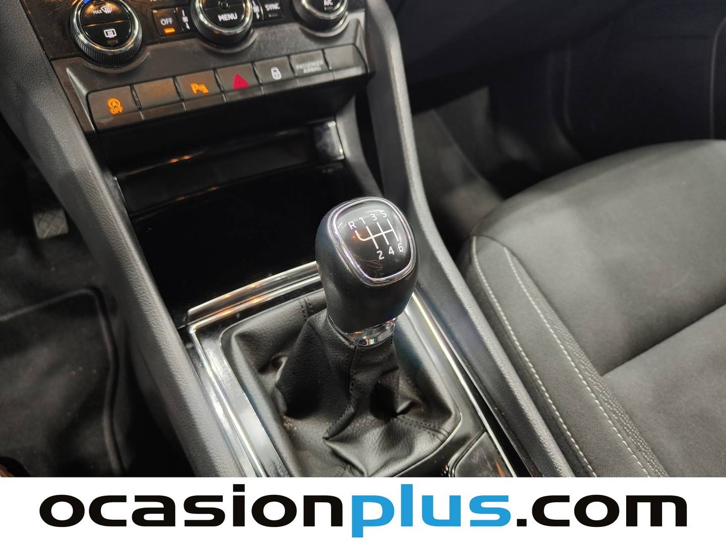 Foto Skoda Karoq Skoda Karoq 2.0 TDI Selection (115 CV)