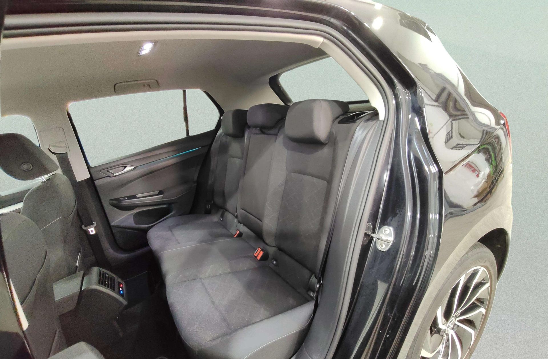Volkswagen Golf Life 1.5 eTSI DSG - foto 11