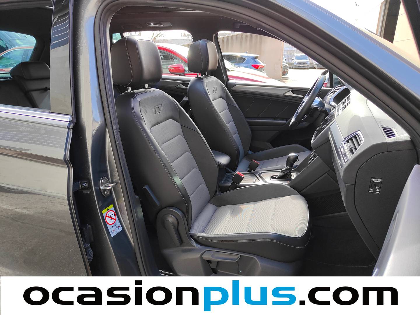 Foto Volkswagen Tiguan Volkswagen Tiguan Sport 2.0 TDI (150 CV) DSG R-Line