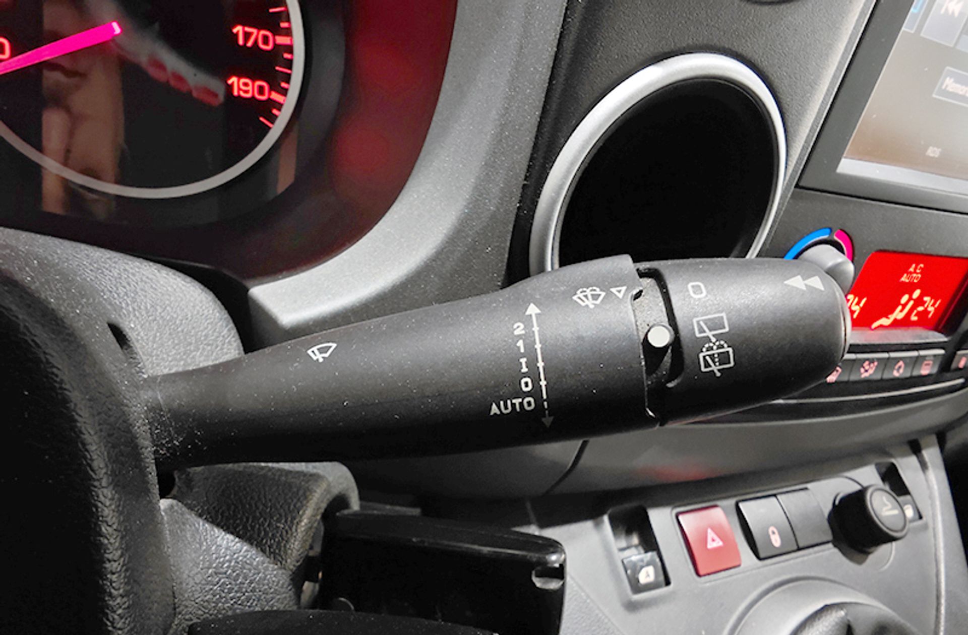Peugeot Partner Tepee Combi 1.6 BlueHDi Outdoor - foto 25