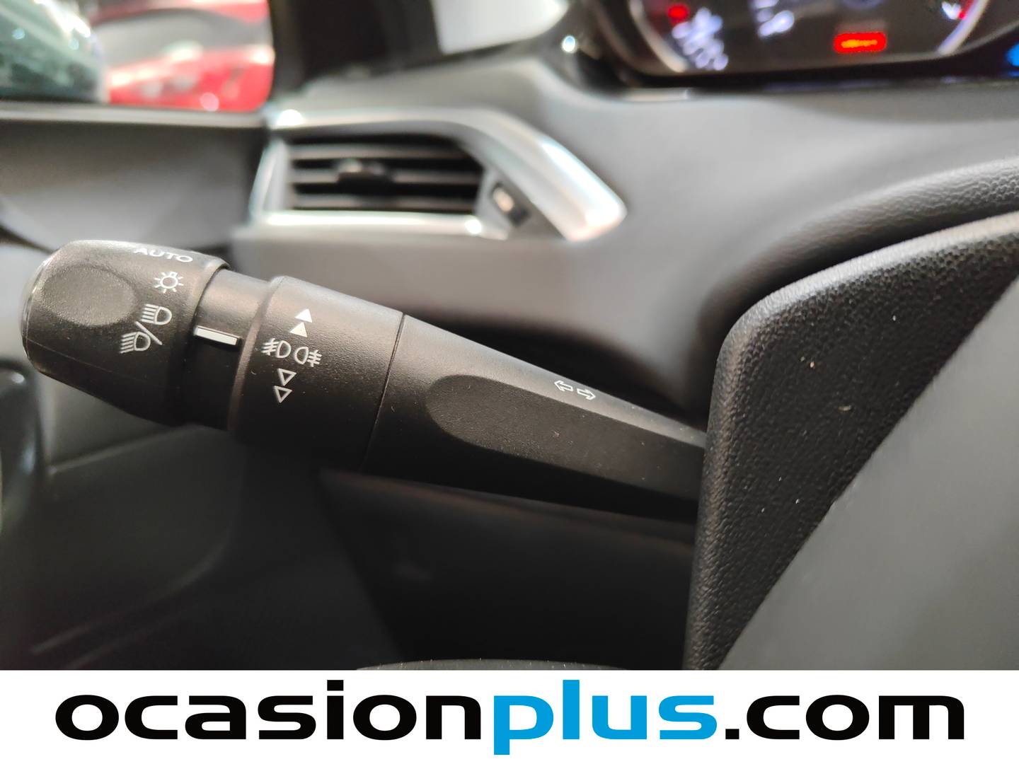 Peugeot 208 Peugeot 208 1.4 VTi Allure (95 CV) gasolina